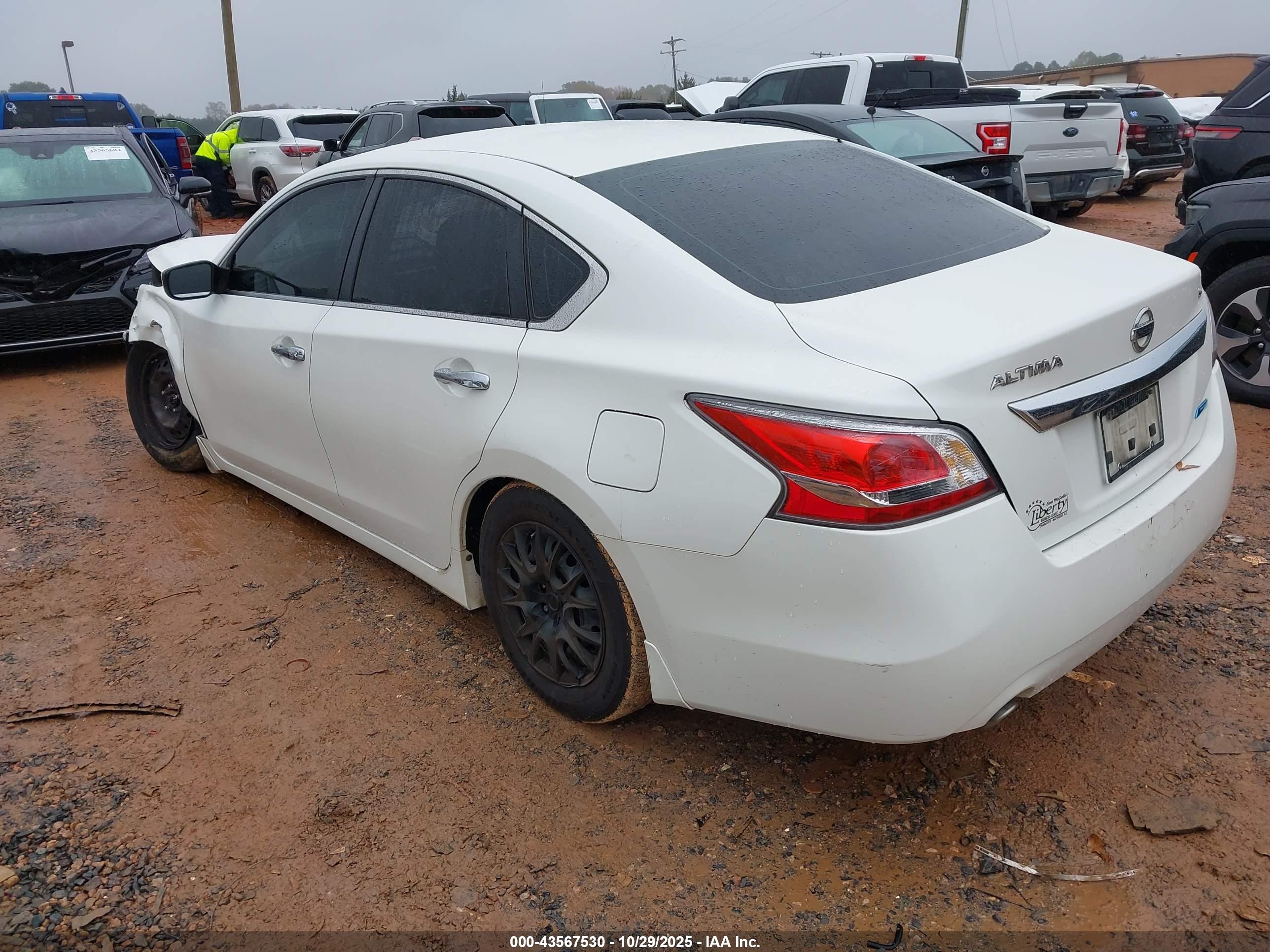 NISSAN ALTIMA image 3
