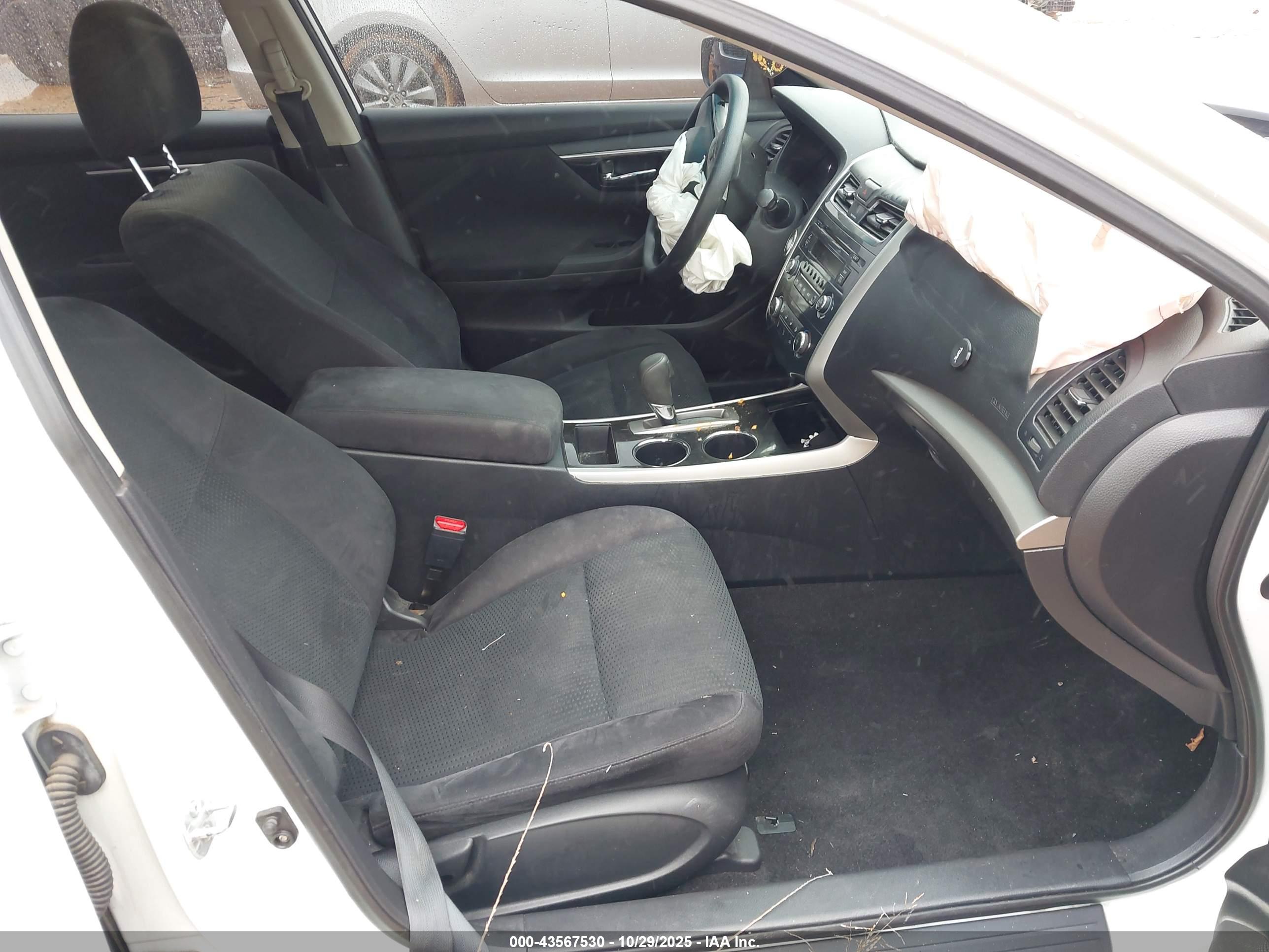 NISSAN ALTIMA image 5