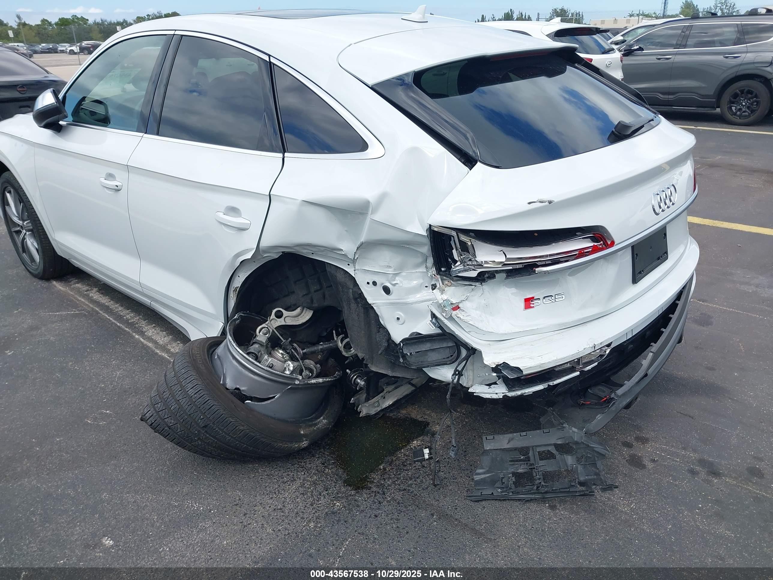 AUDI SQ5 image 6