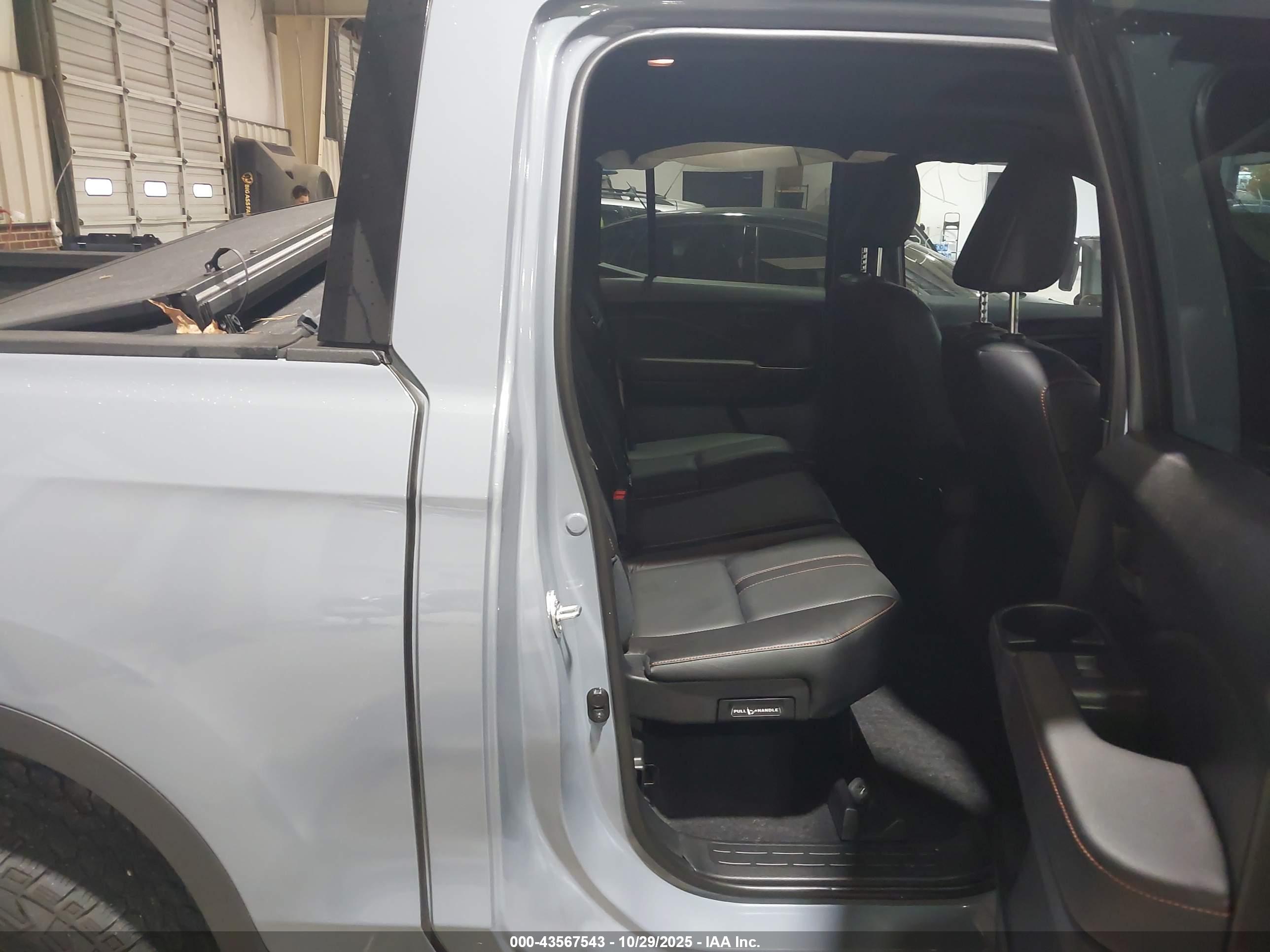 HONDA RIDGELINE image 8