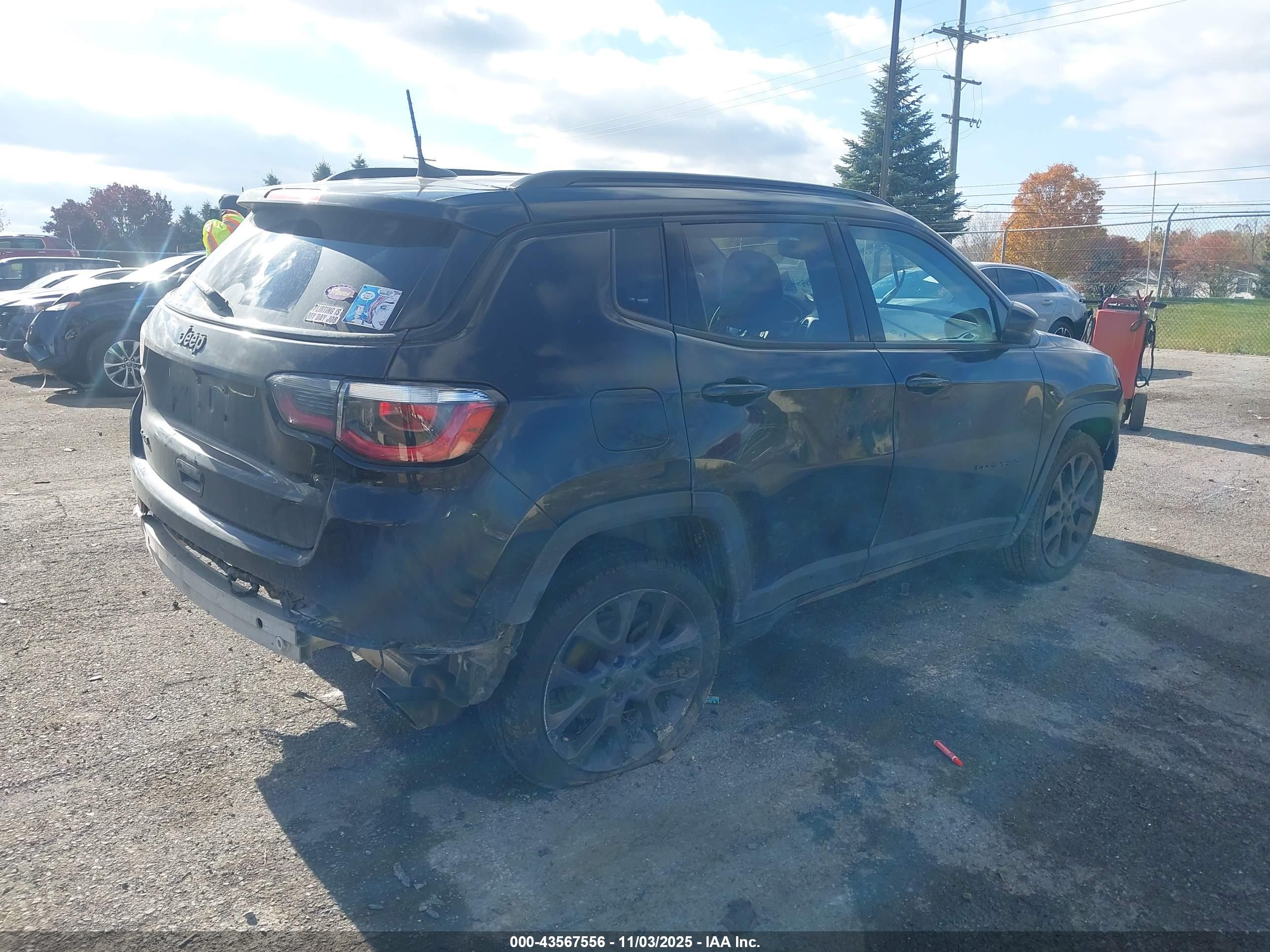JEEP COMPASS image 4