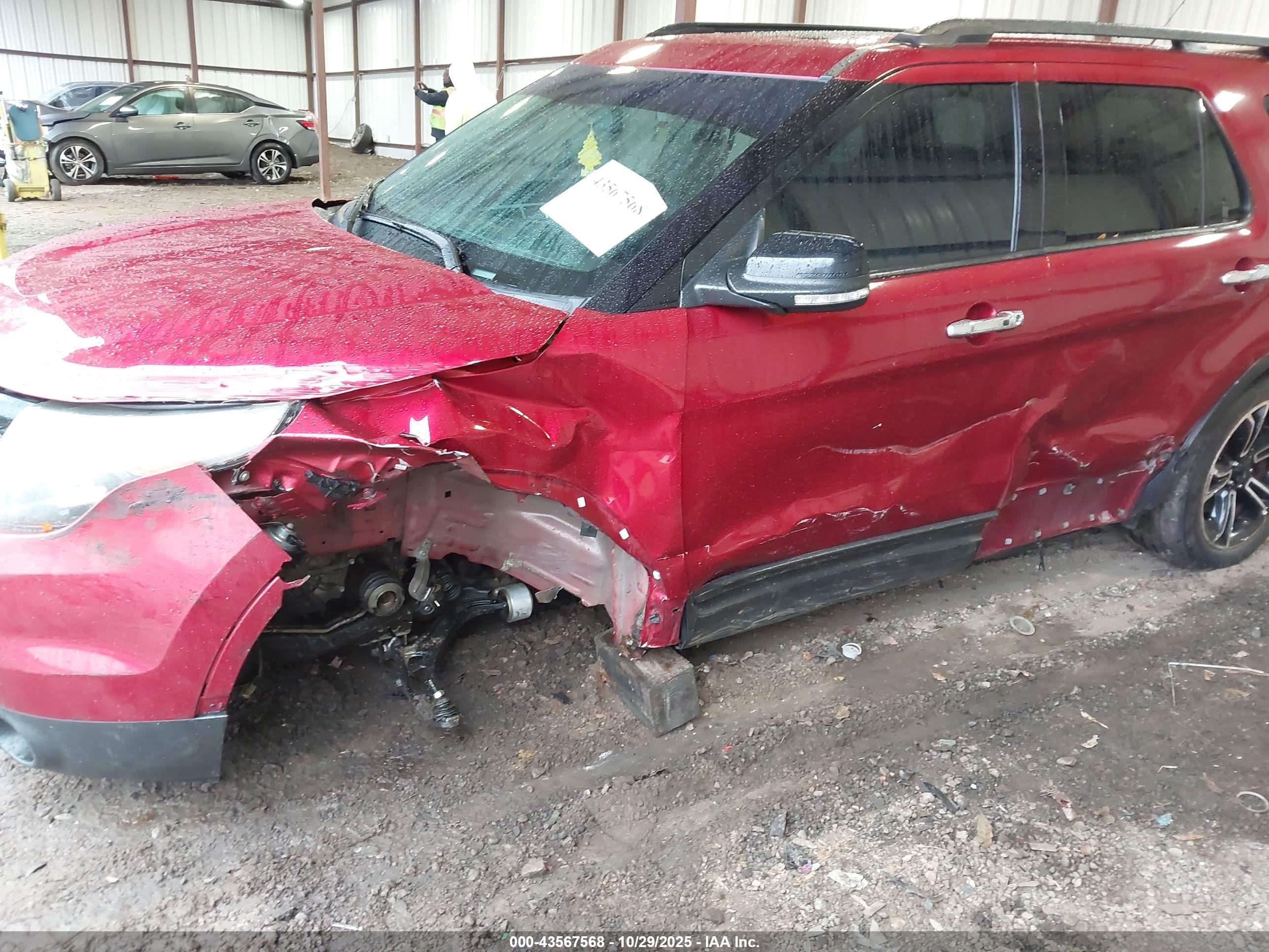 FORD EXPLORER image 6