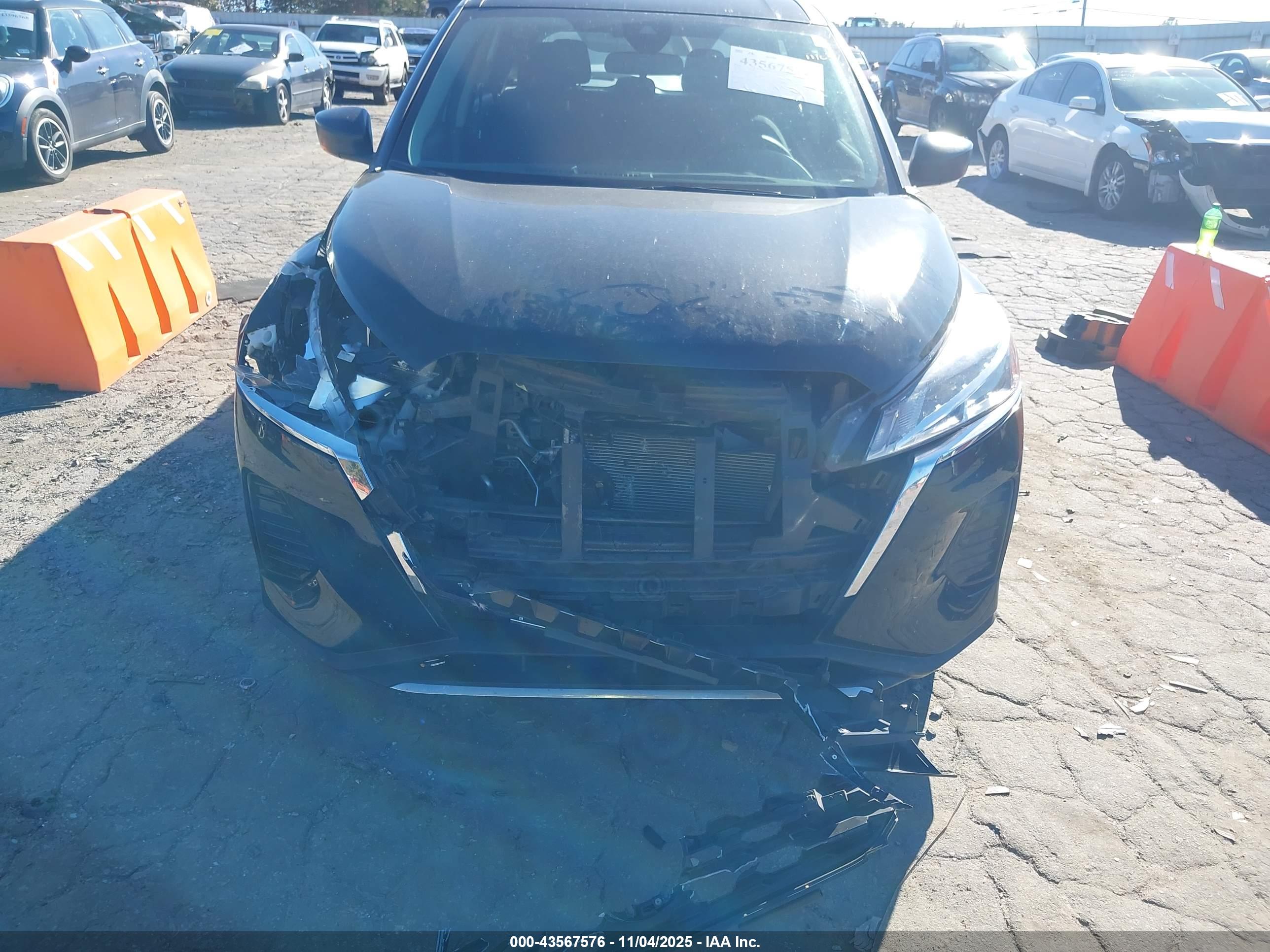 NISSAN KICKS image 6