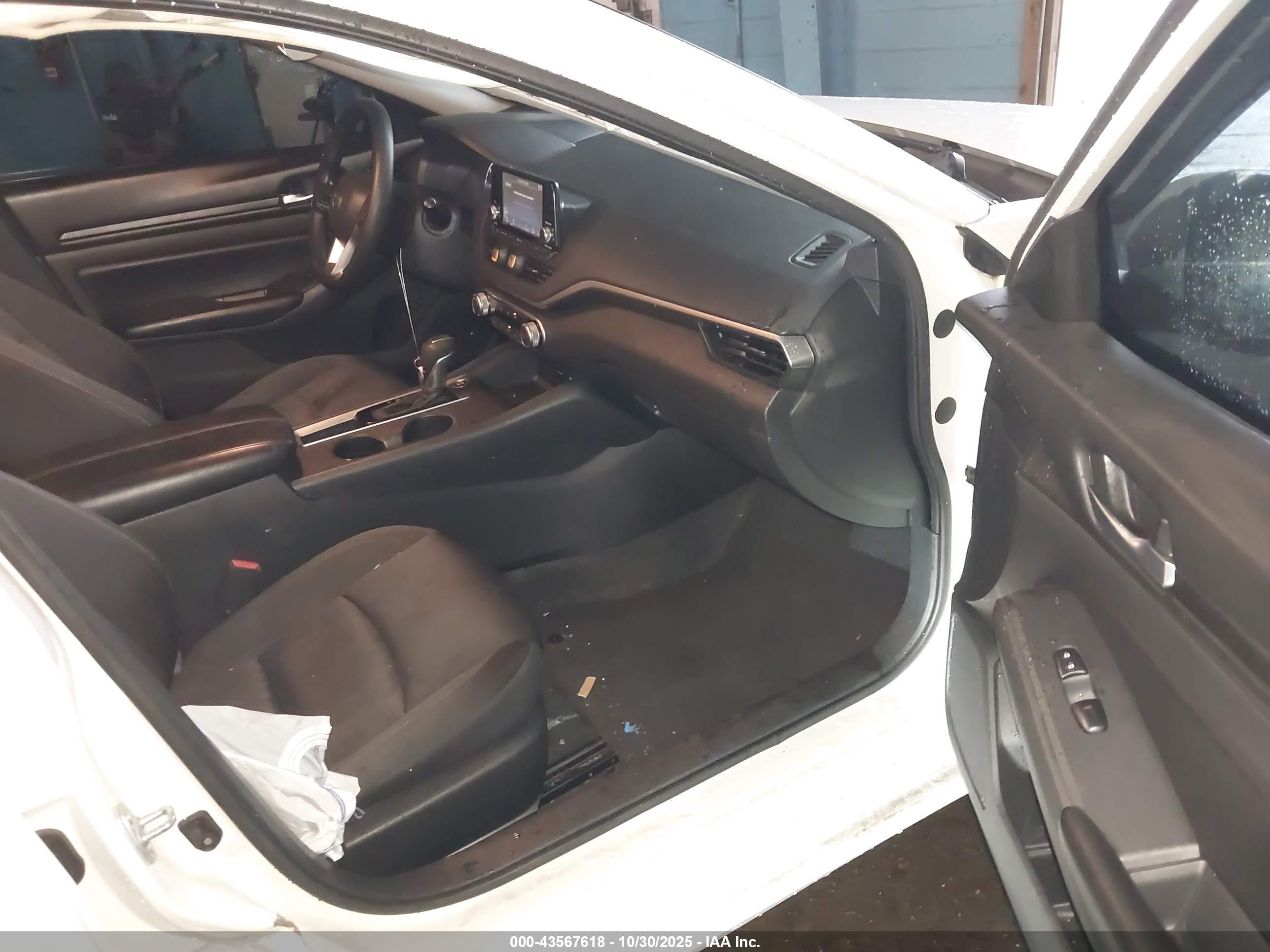 NISSAN ALTIMA image 5