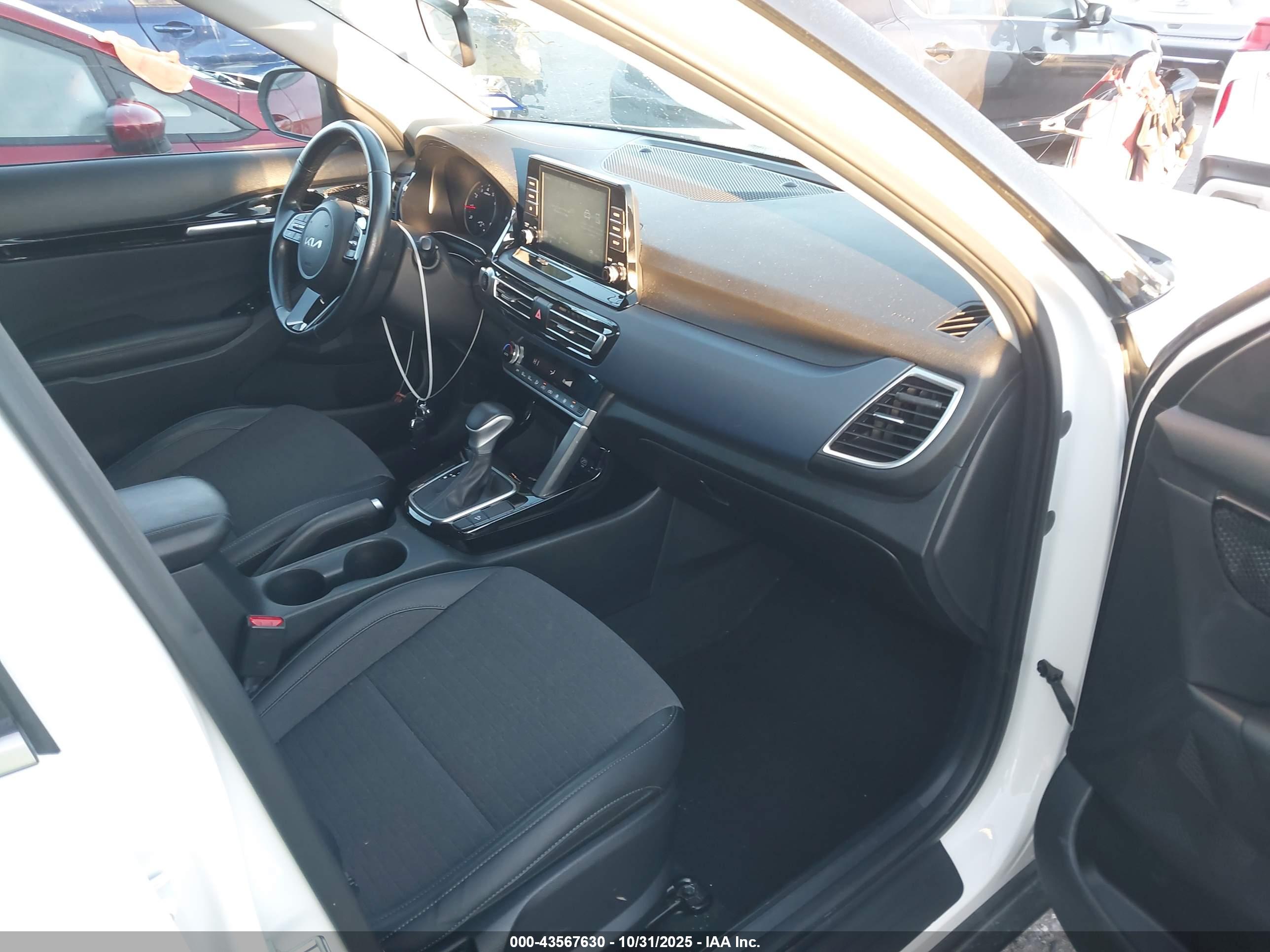 KIA SELTOS image 5