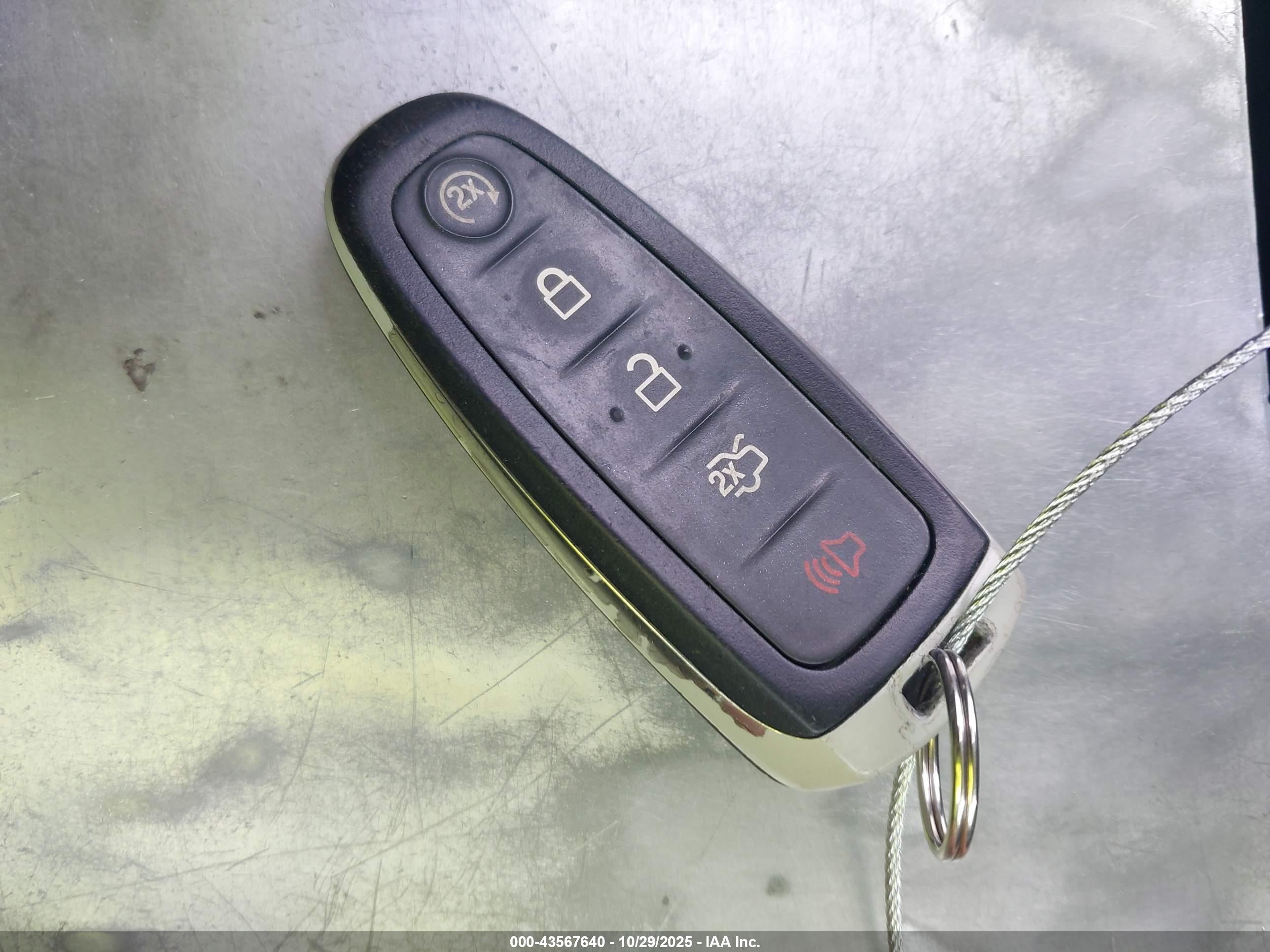 FORD ESCAPE image 11