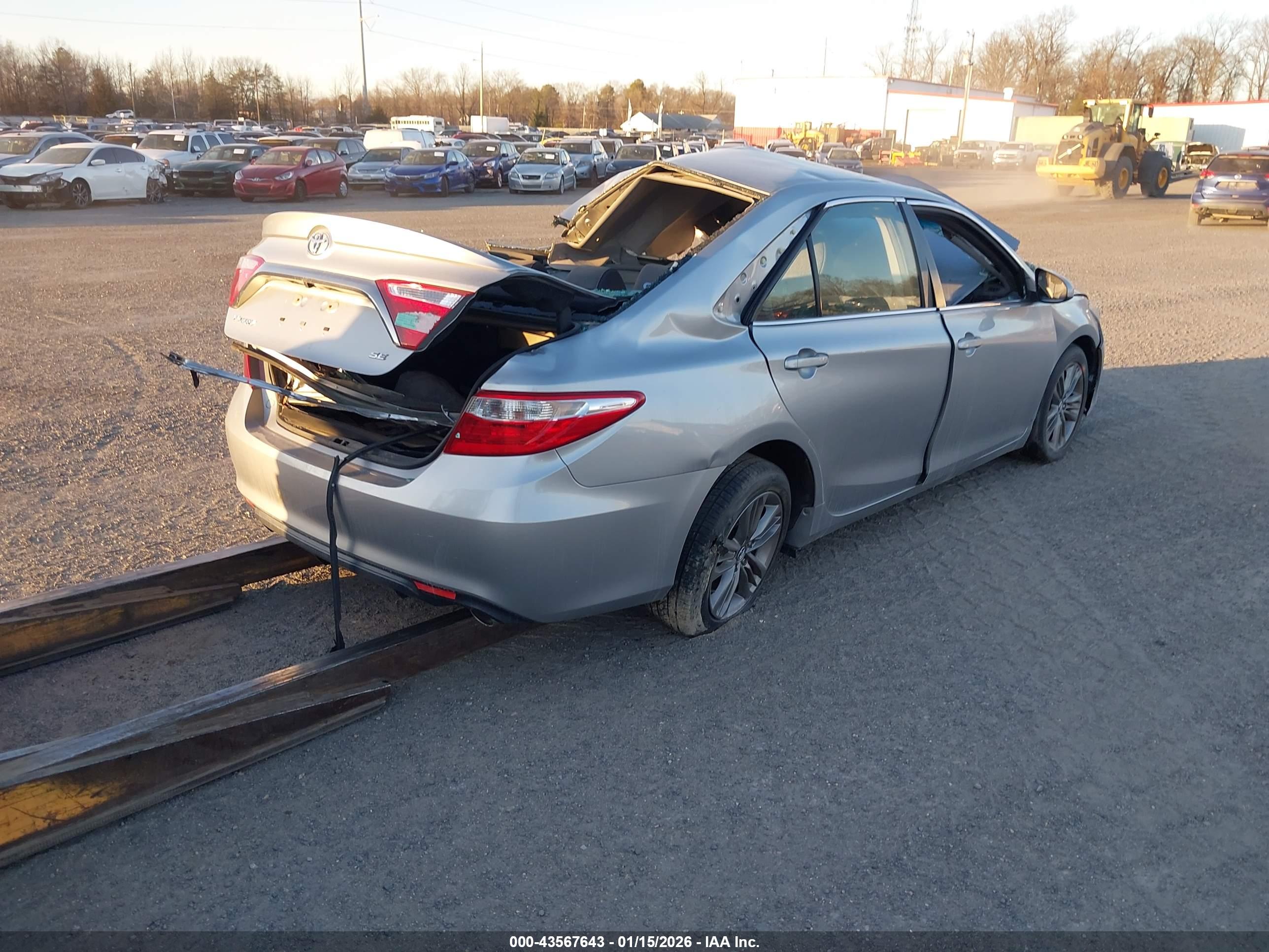 TOYOTA CAMRY image 4