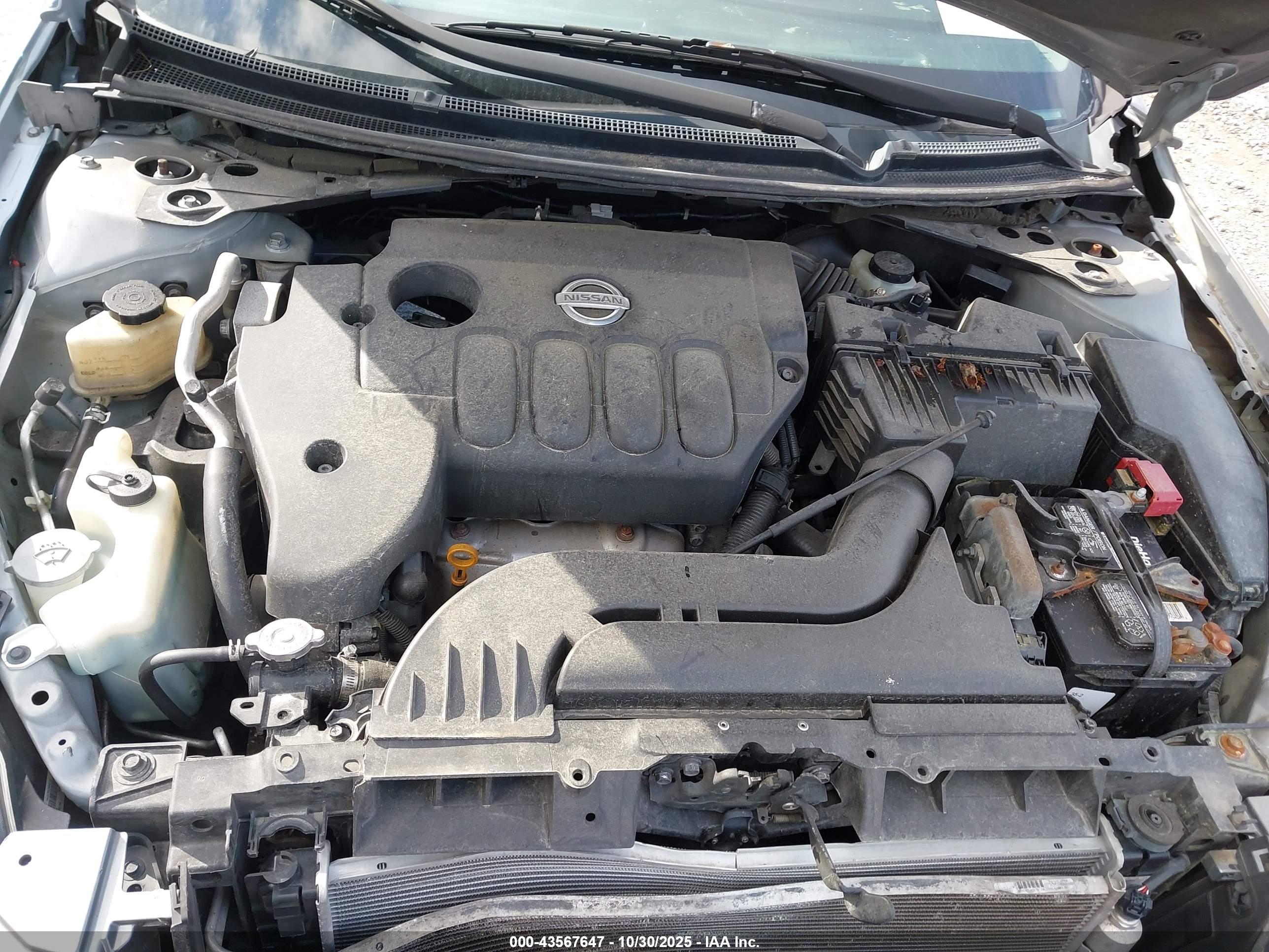 NISSAN ALTIMA image 10
