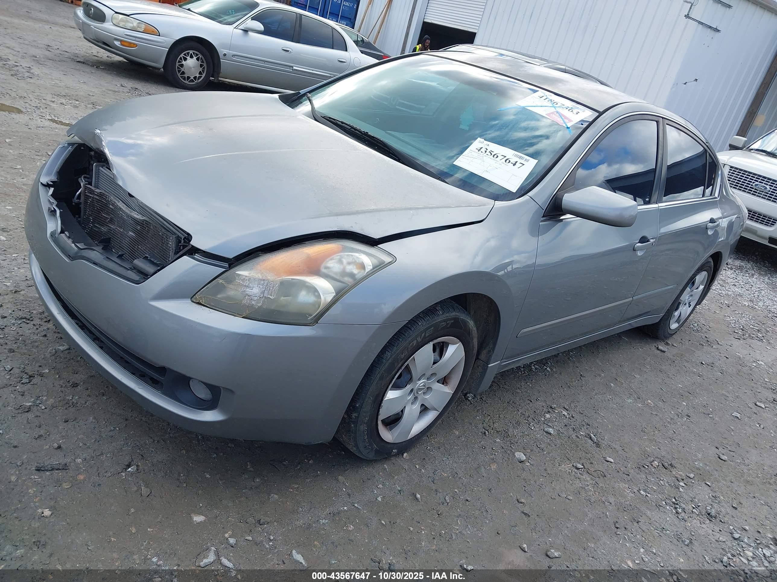 NISSAN ALTIMA image 2