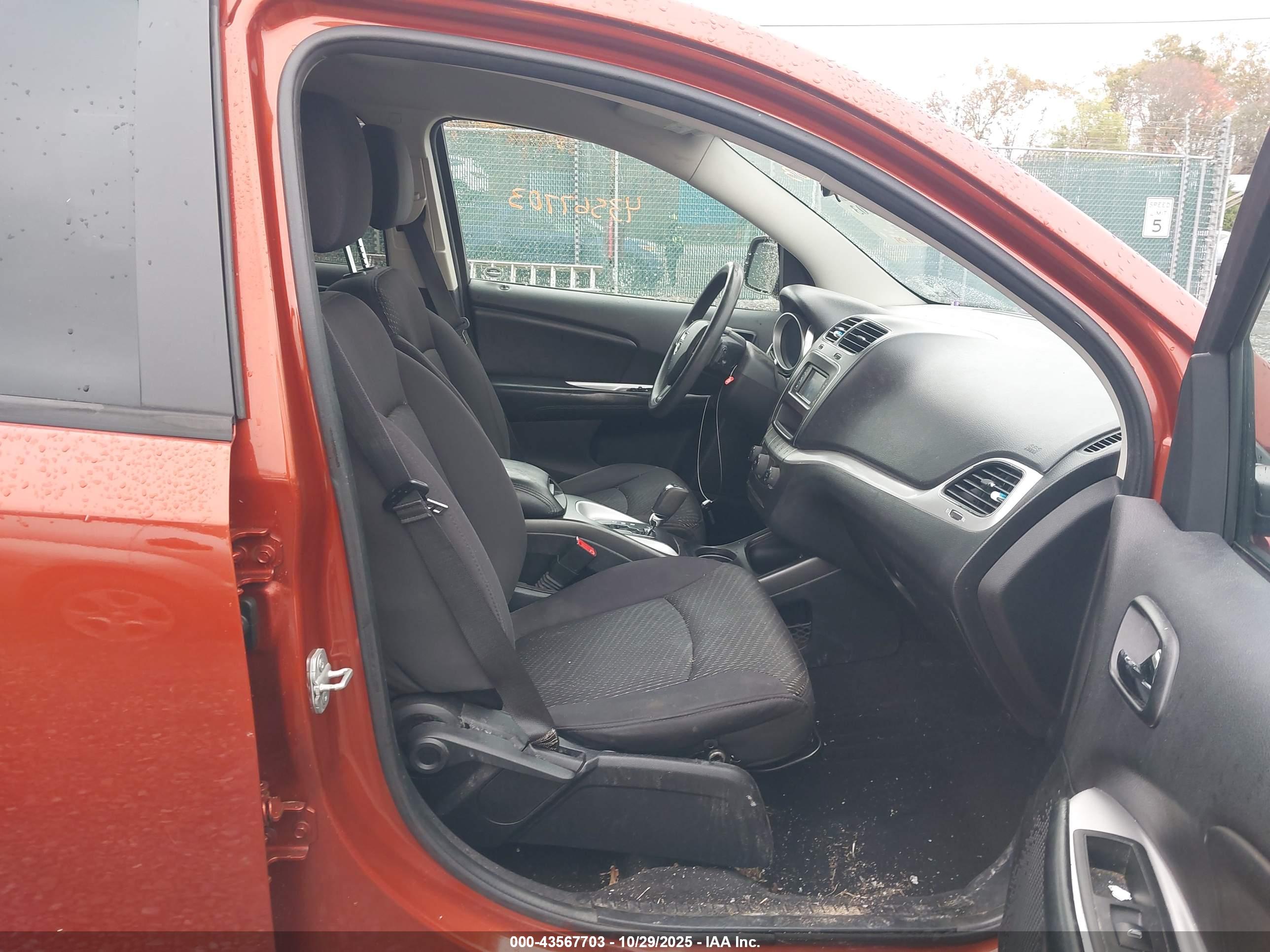 DODGE JOURNEY image 5