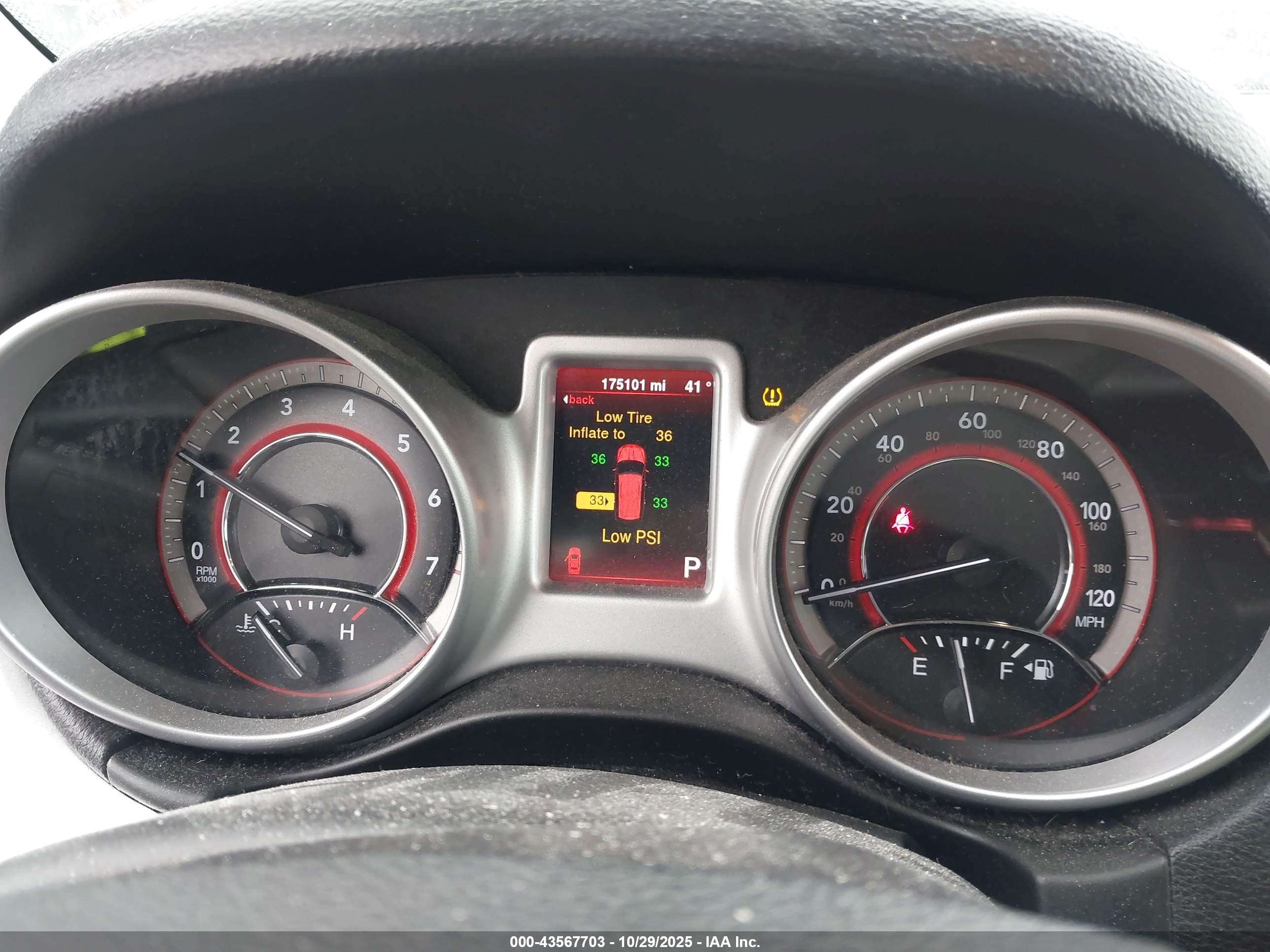 DODGE JOURNEY image 7
