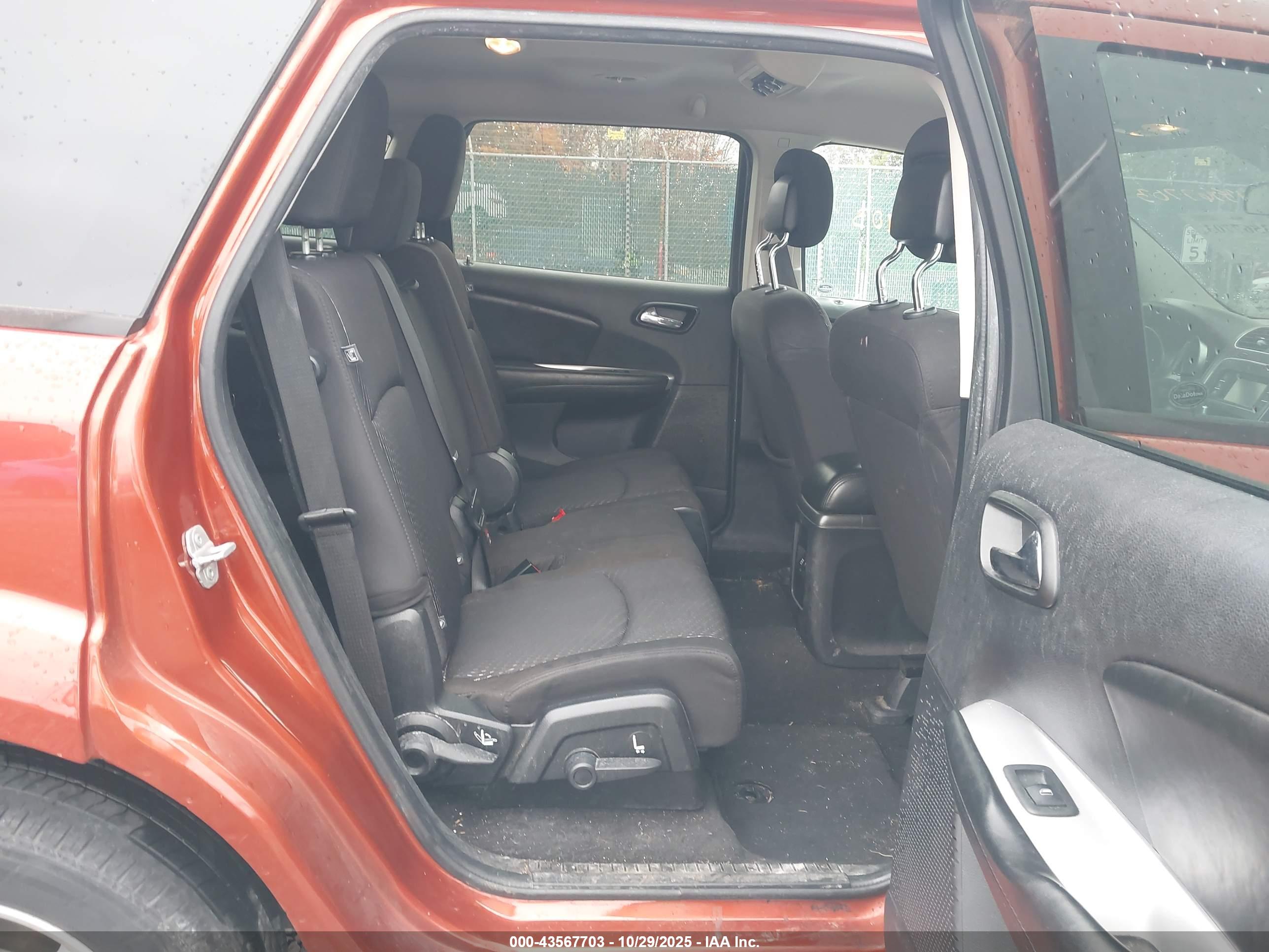 DODGE JOURNEY image 8