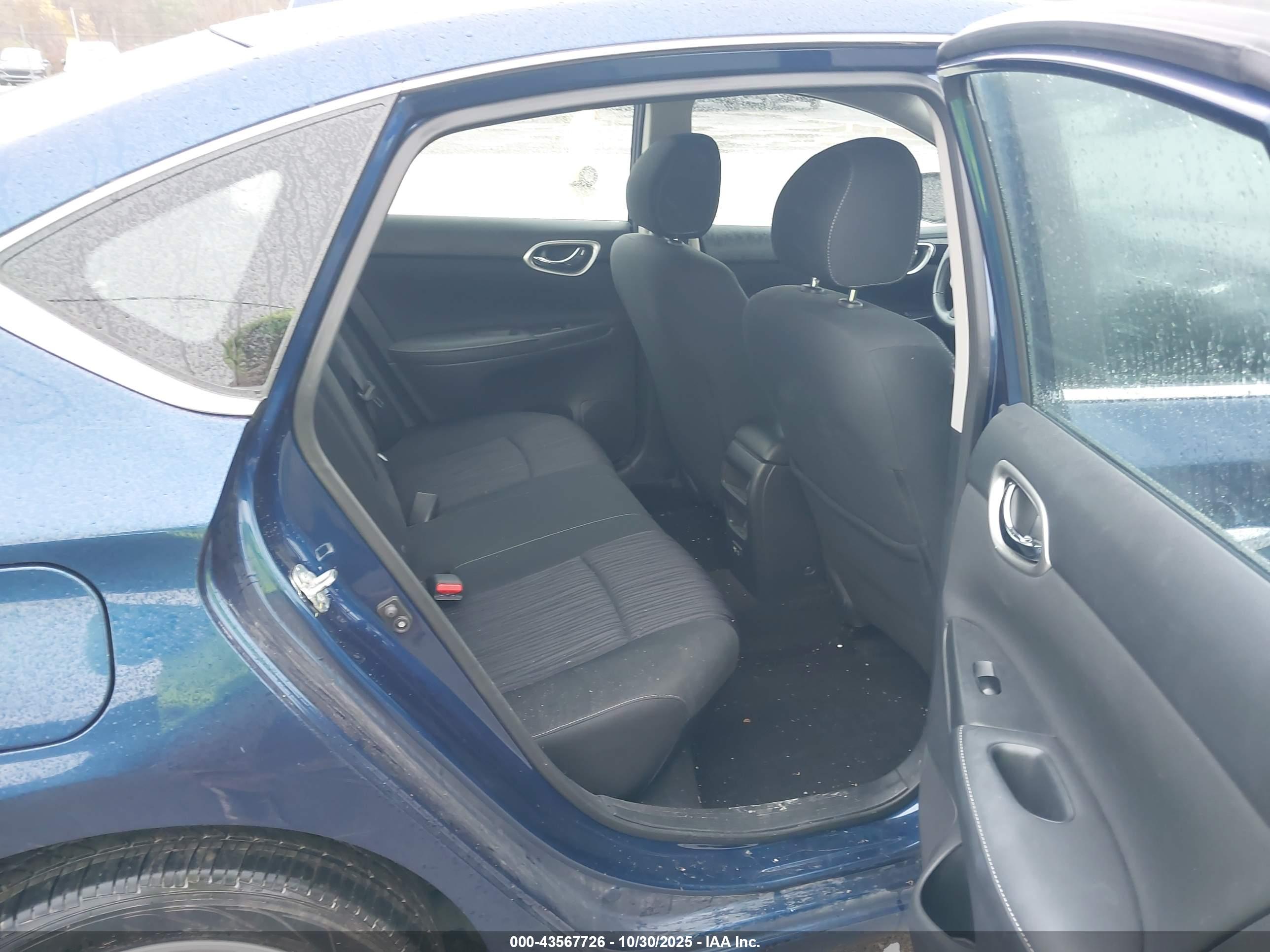NISSAN SENTRA image 8