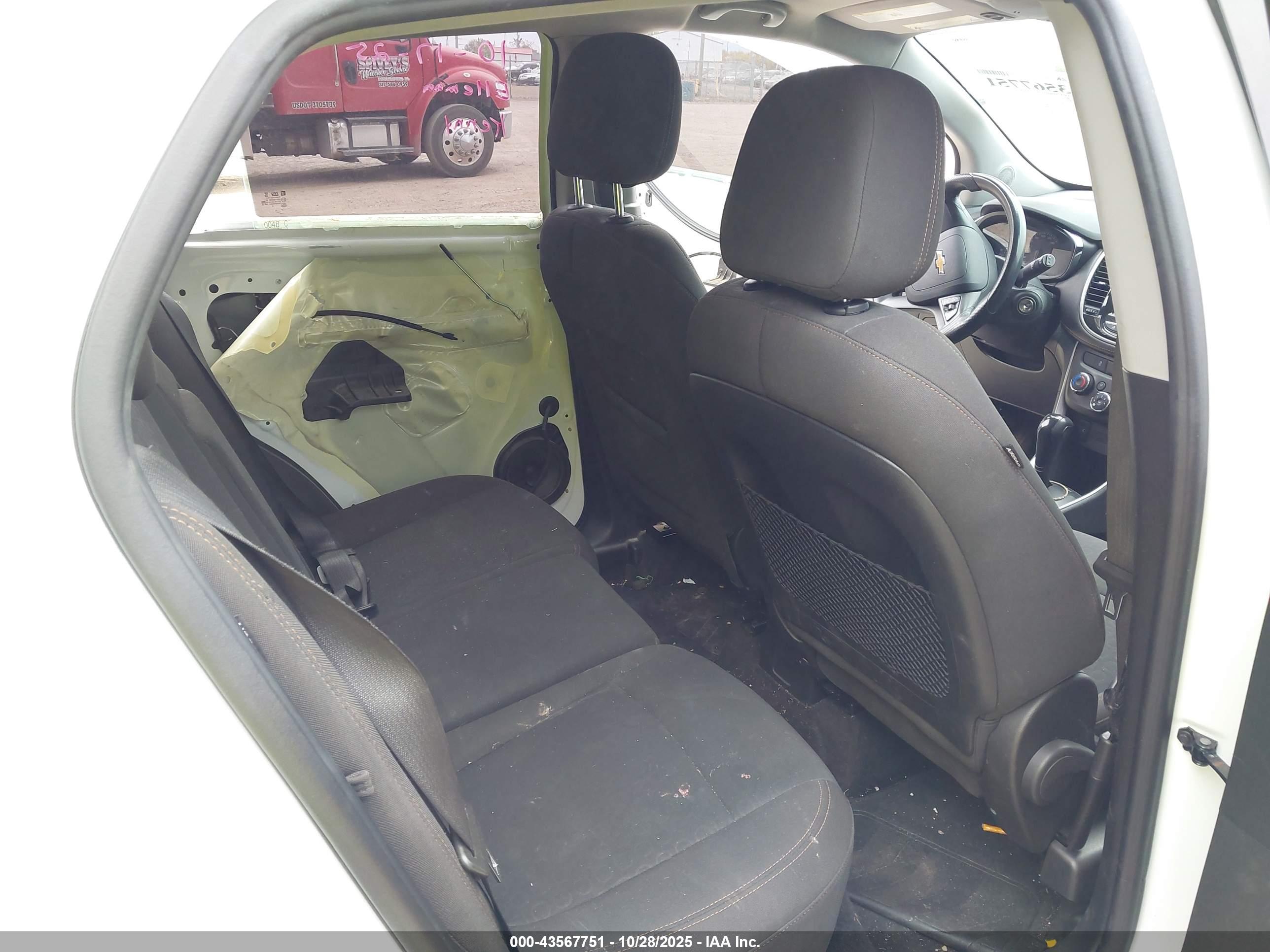 CHEVROLET TRAX image 8
