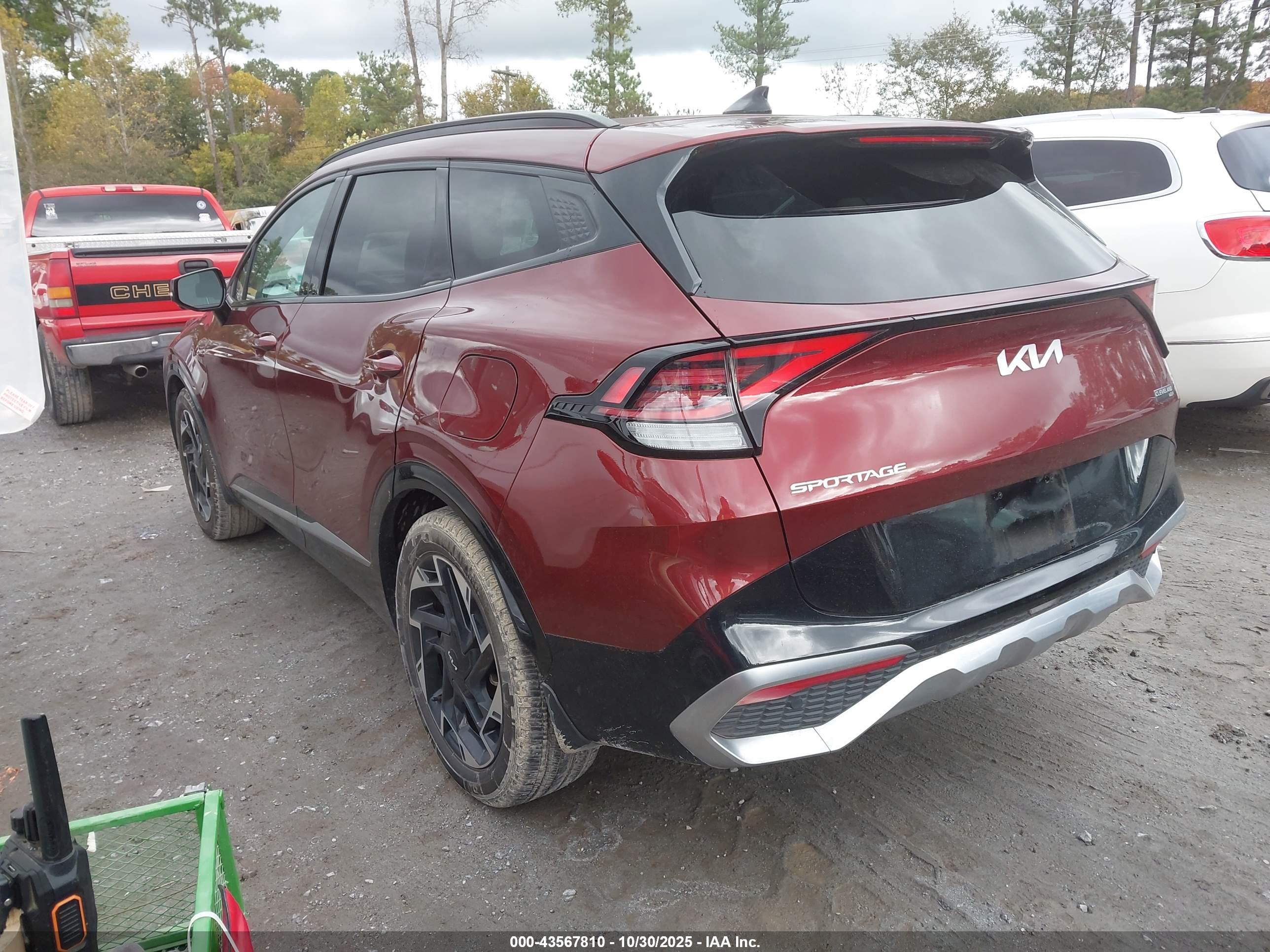 KIA SPORTAGE image 3