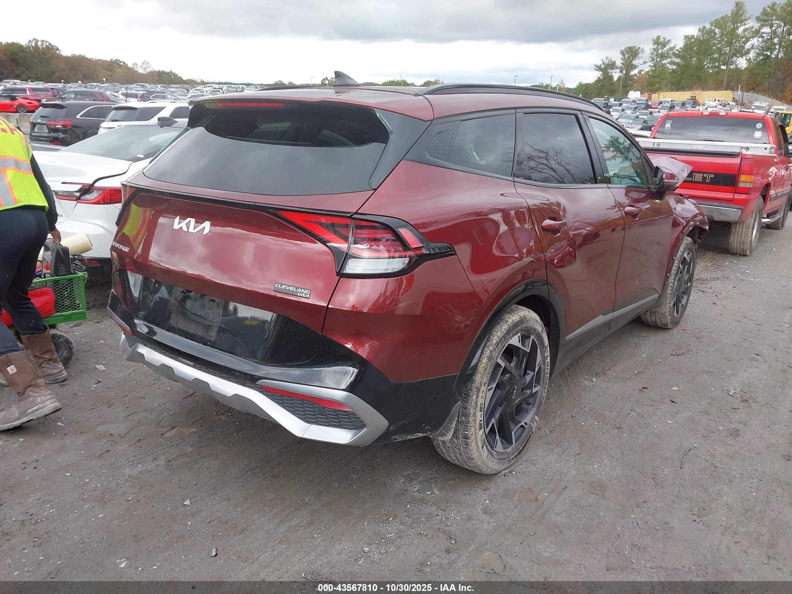 KIA SPORTAGE image 4