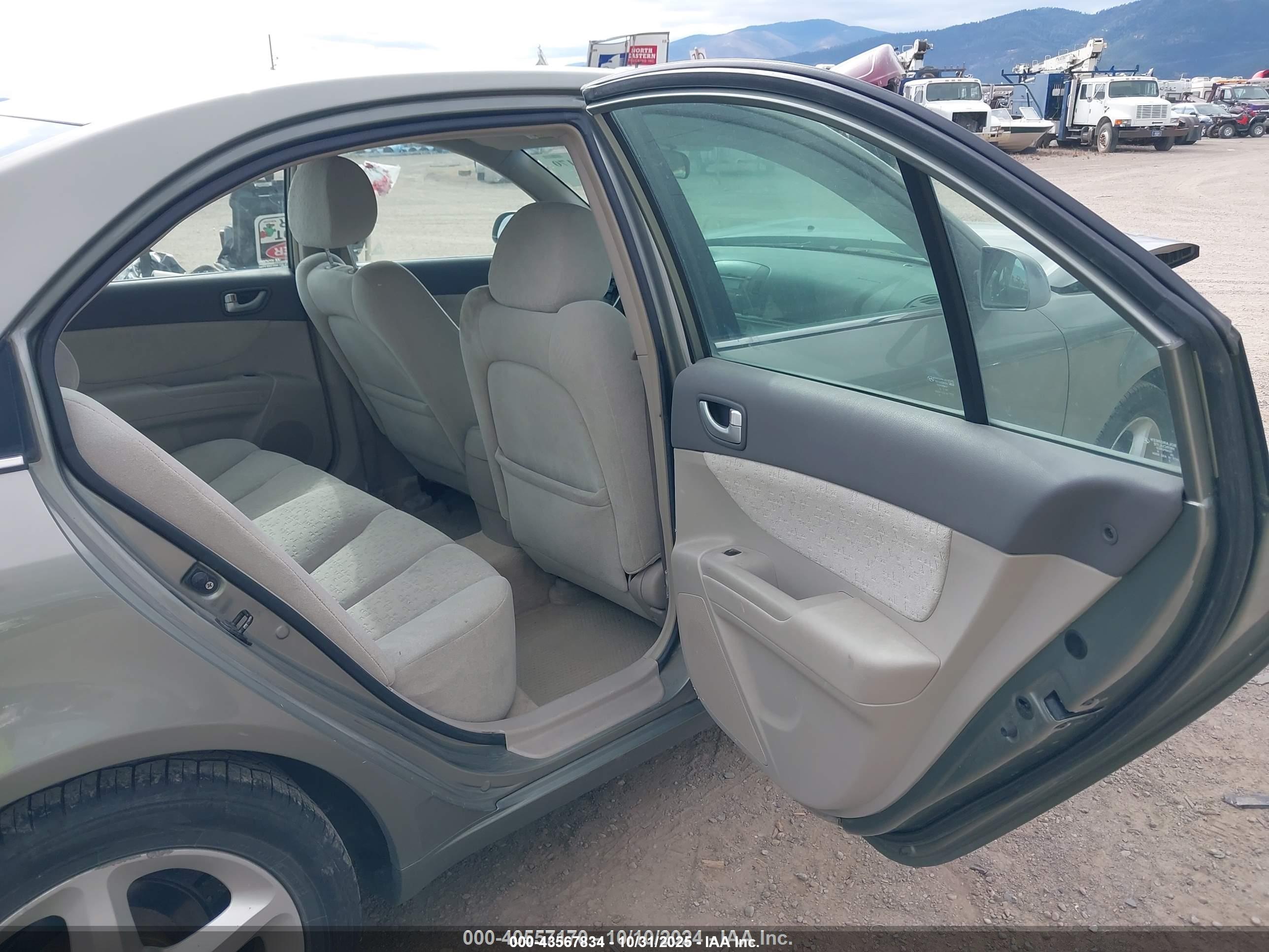 HYUNDAI SONATA image 8