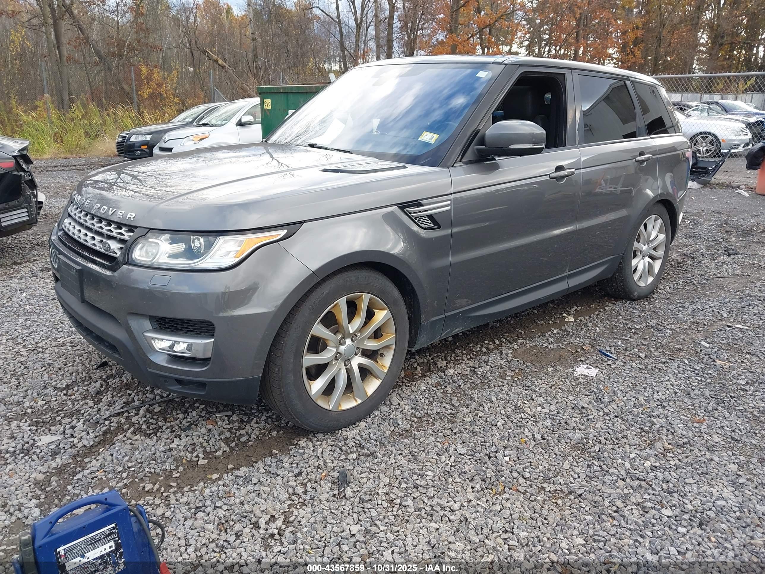 LAND ROVER image 2