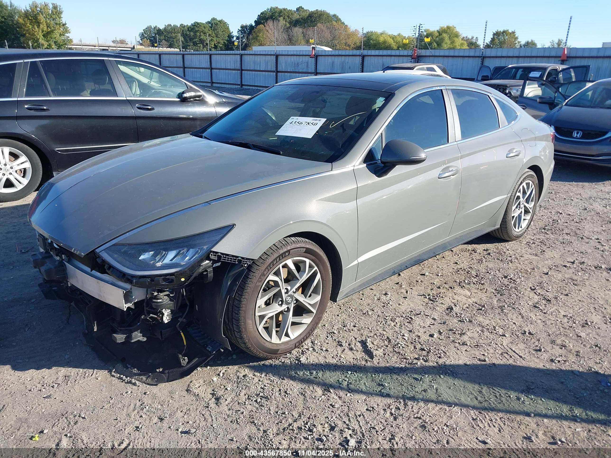 HYUNDAI SONATA image 2