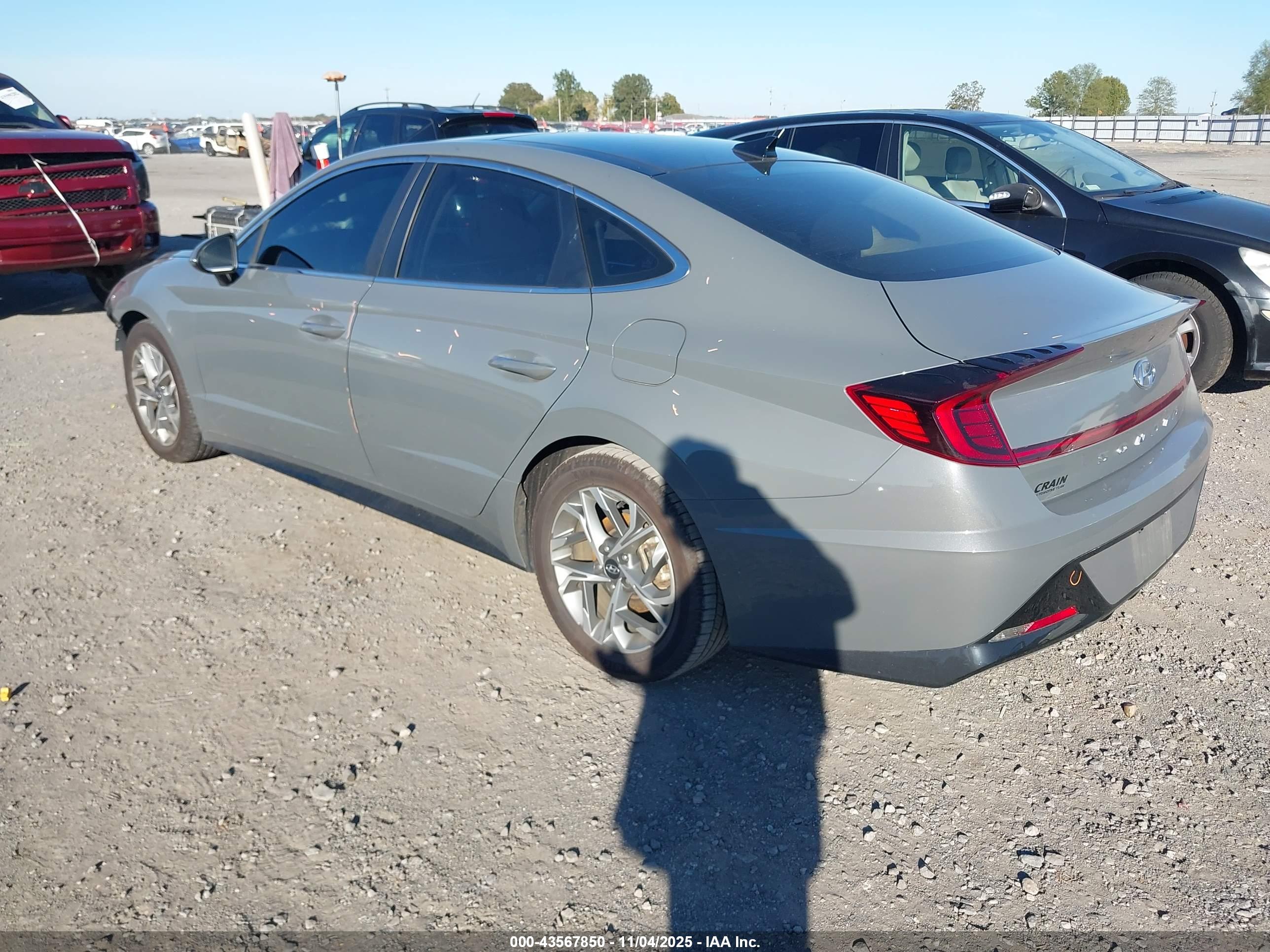 HYUNDAI SONATA image 3