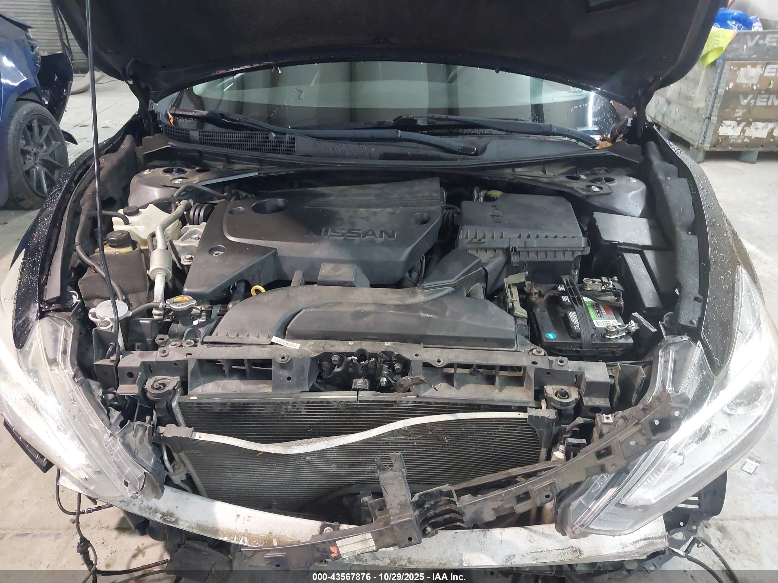 NISSAN ALTIMA image 10