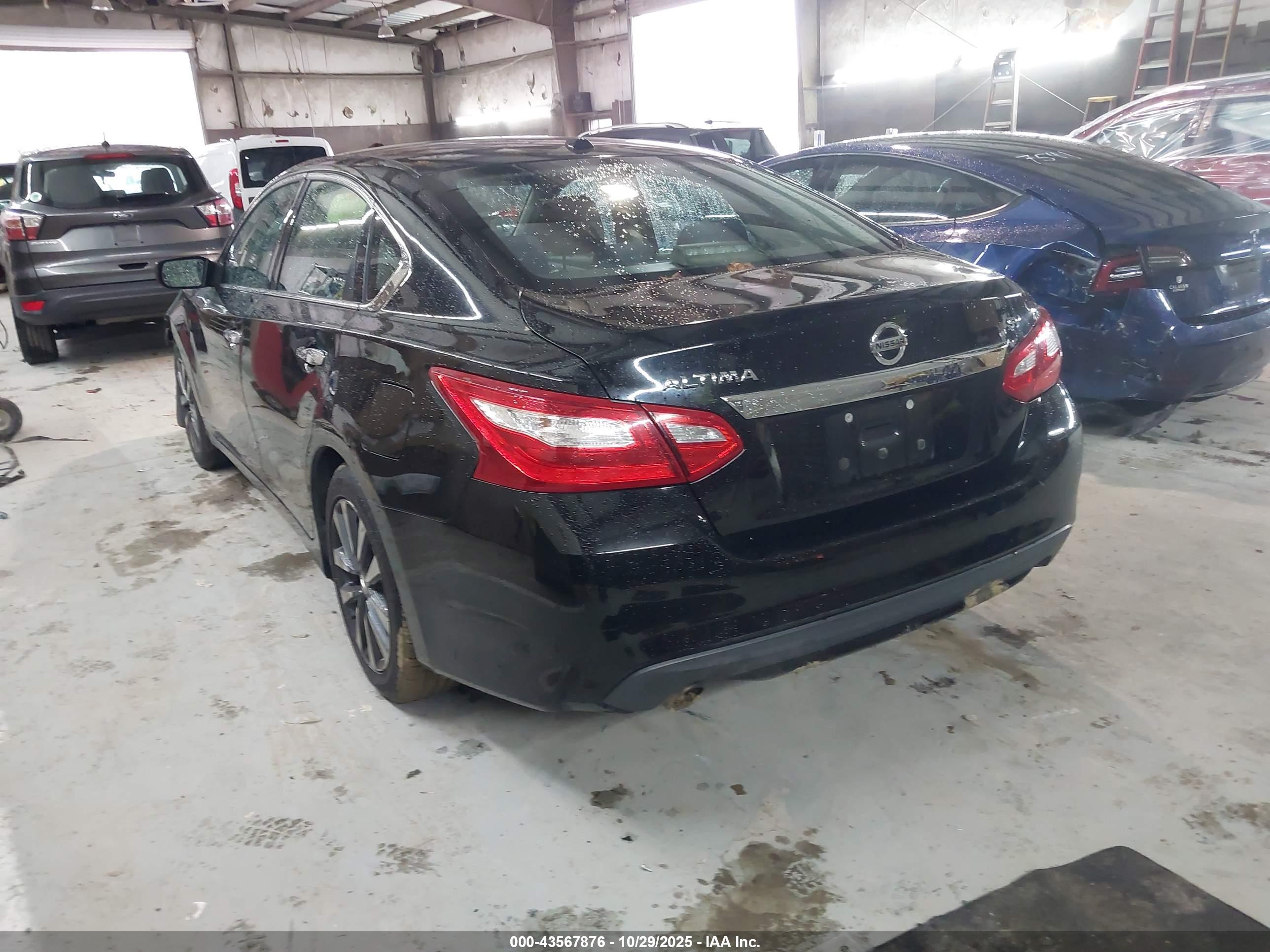 NISSAN ALTIMA image 3
