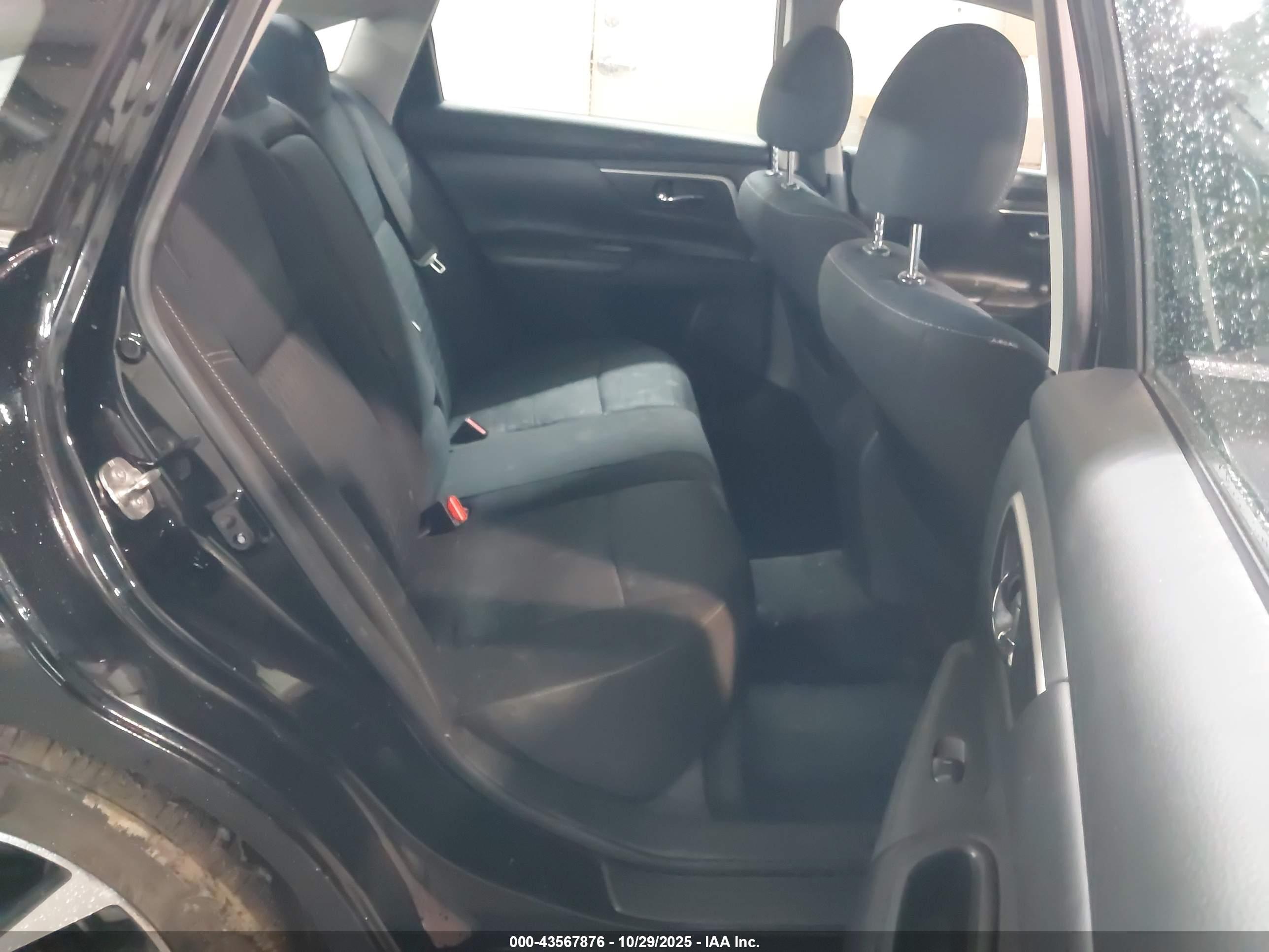 NISSAN ALTIMA image 8