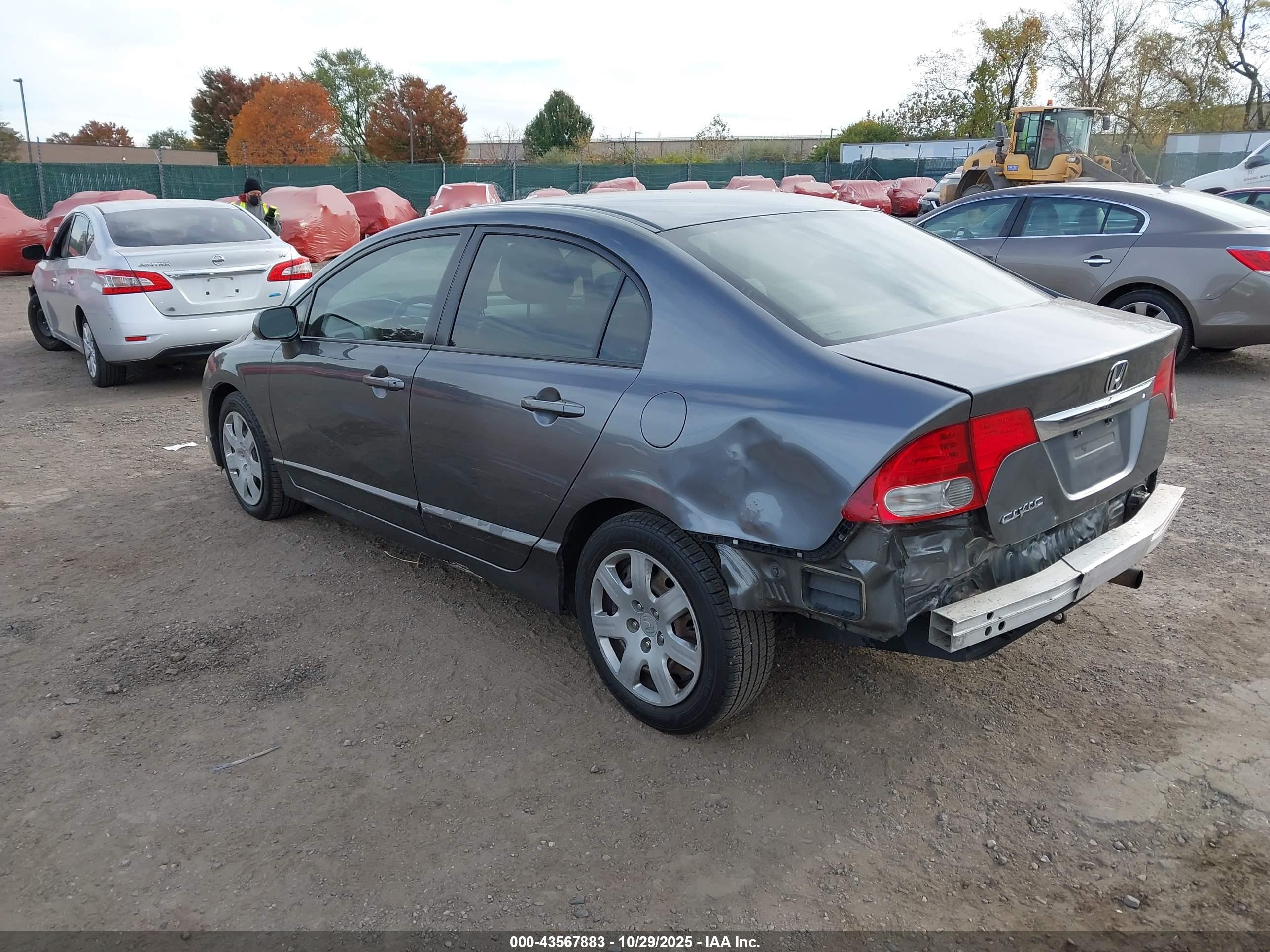 HONDA CIVIC image 3