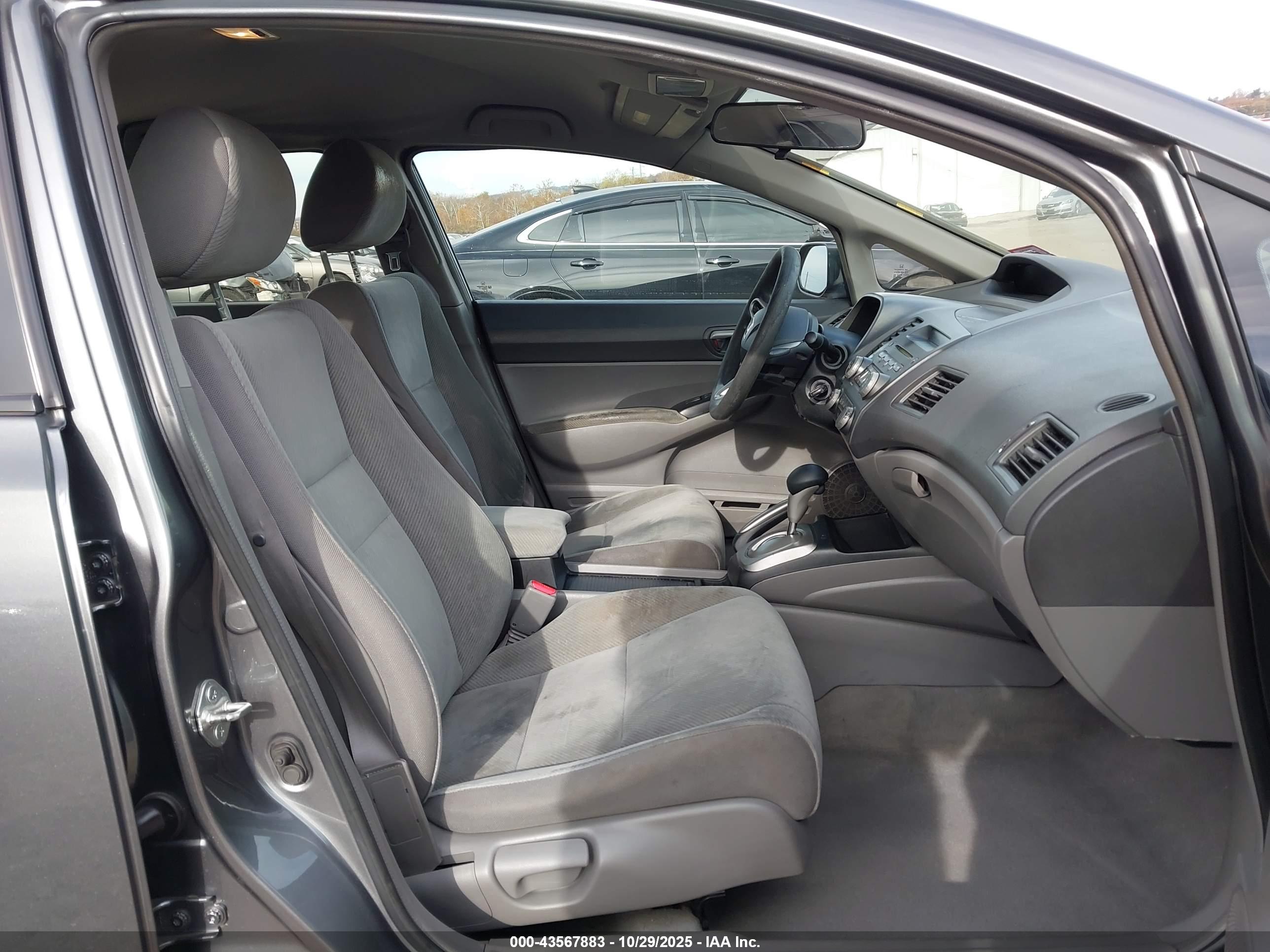HONDA CIVIC image 5