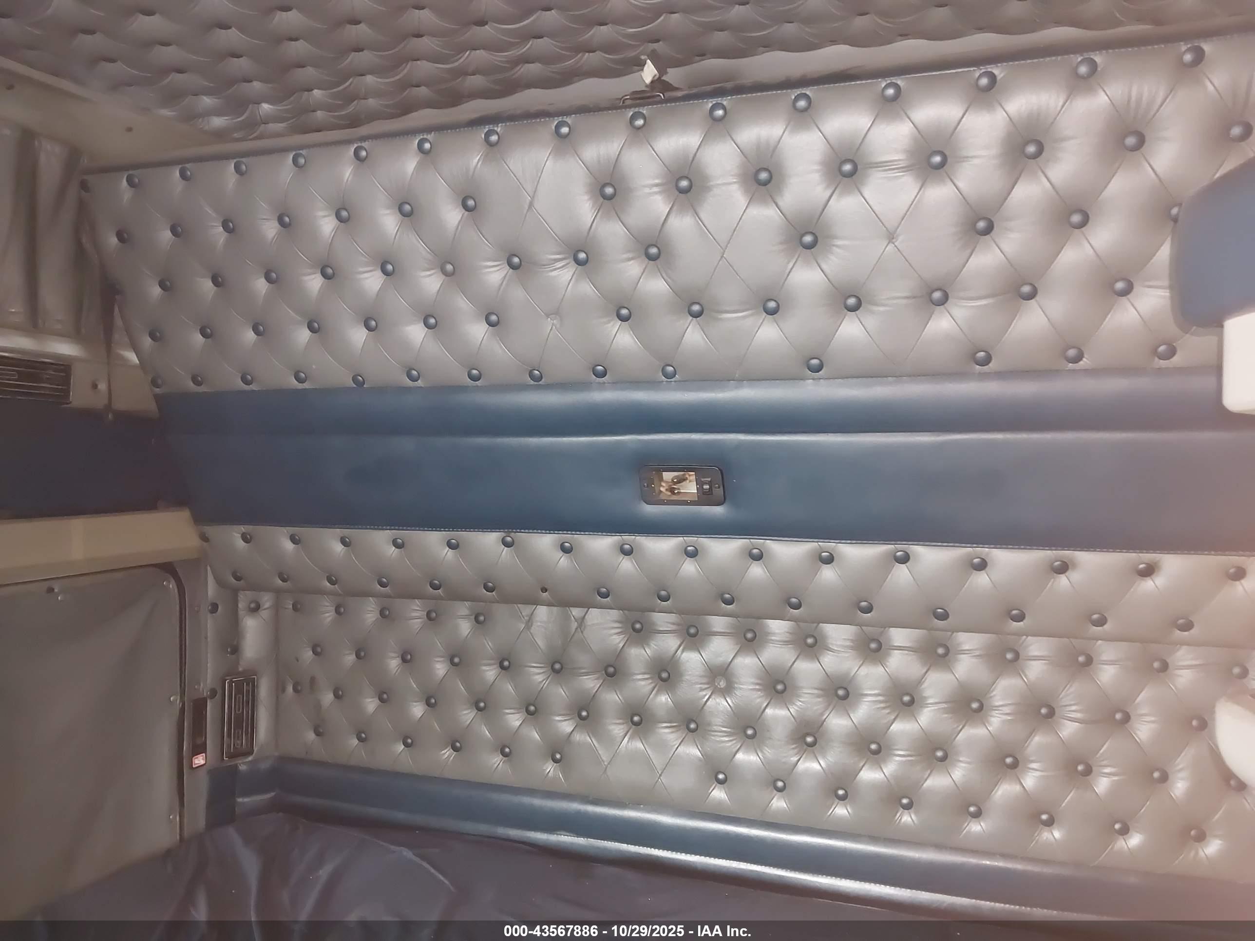 KENWORTH CONSTRUCTION image 7