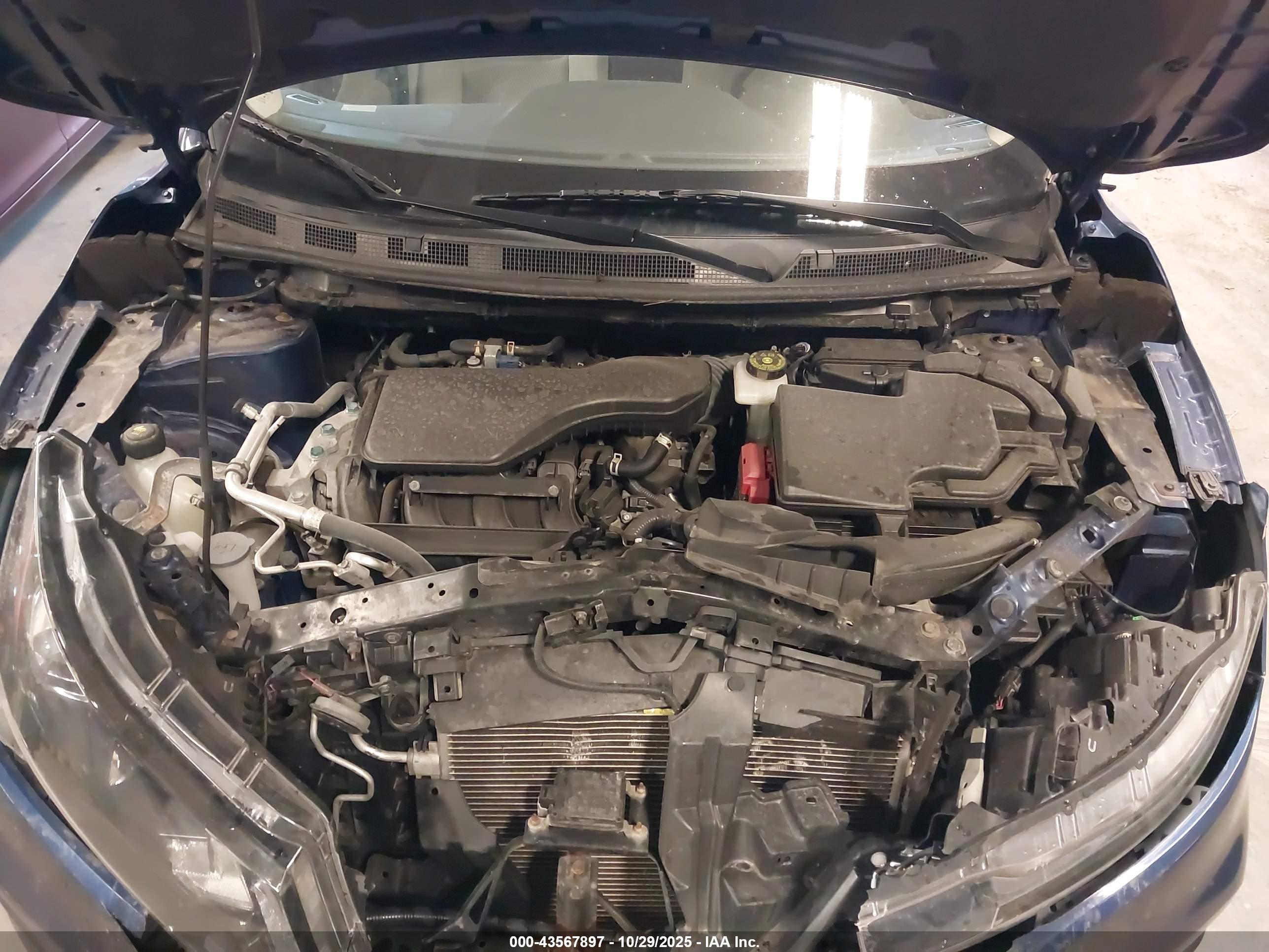 NISSAN ROGUE image 10