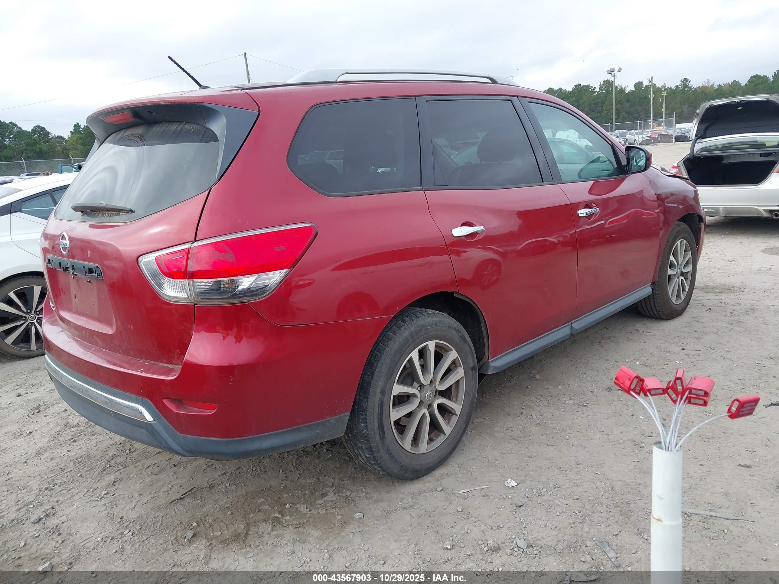 NISSAN PATHFINDER image 4