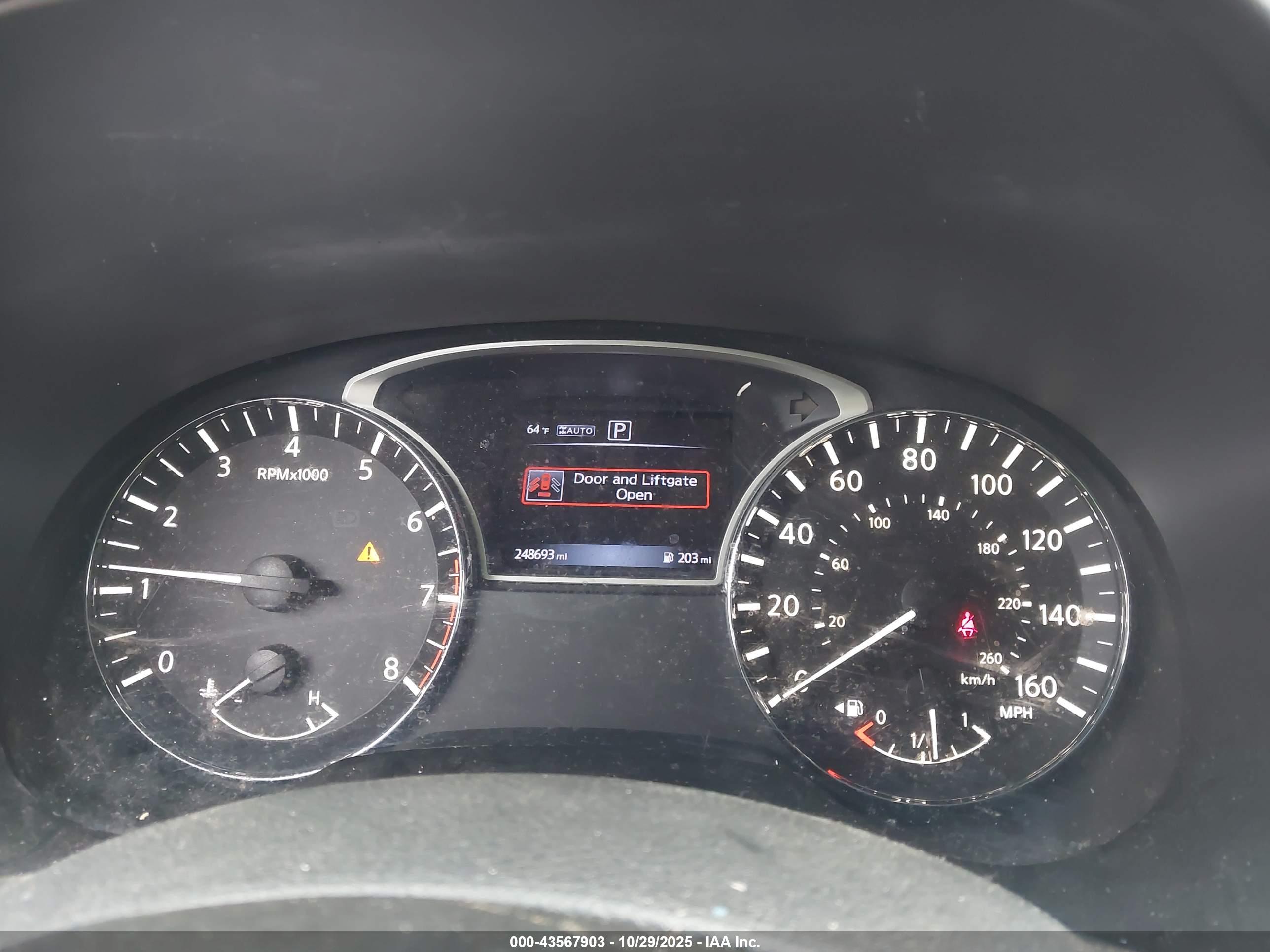 NISSAN PATHFINDER image 7