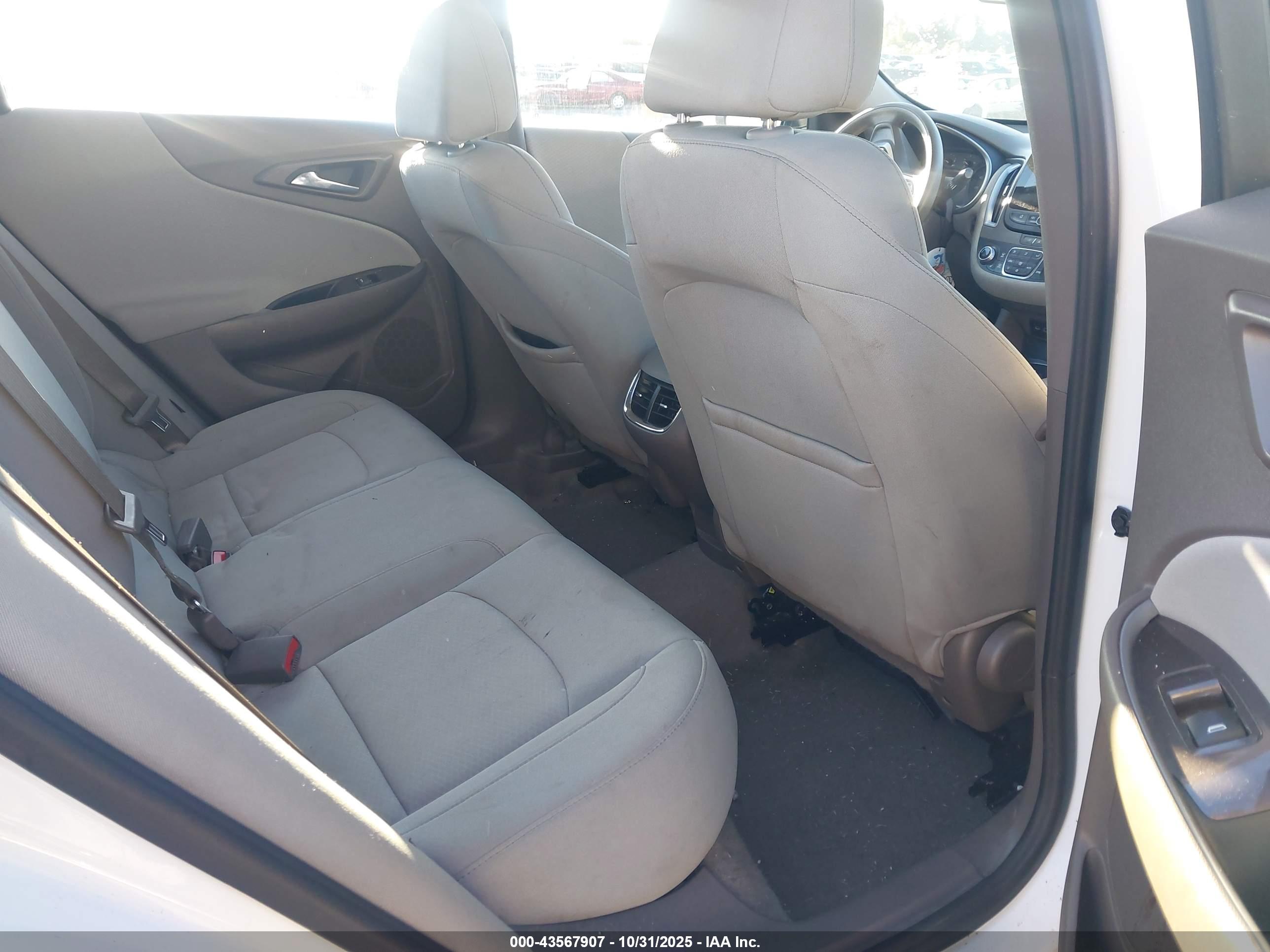 CHEVROLET MALIBU image 8
