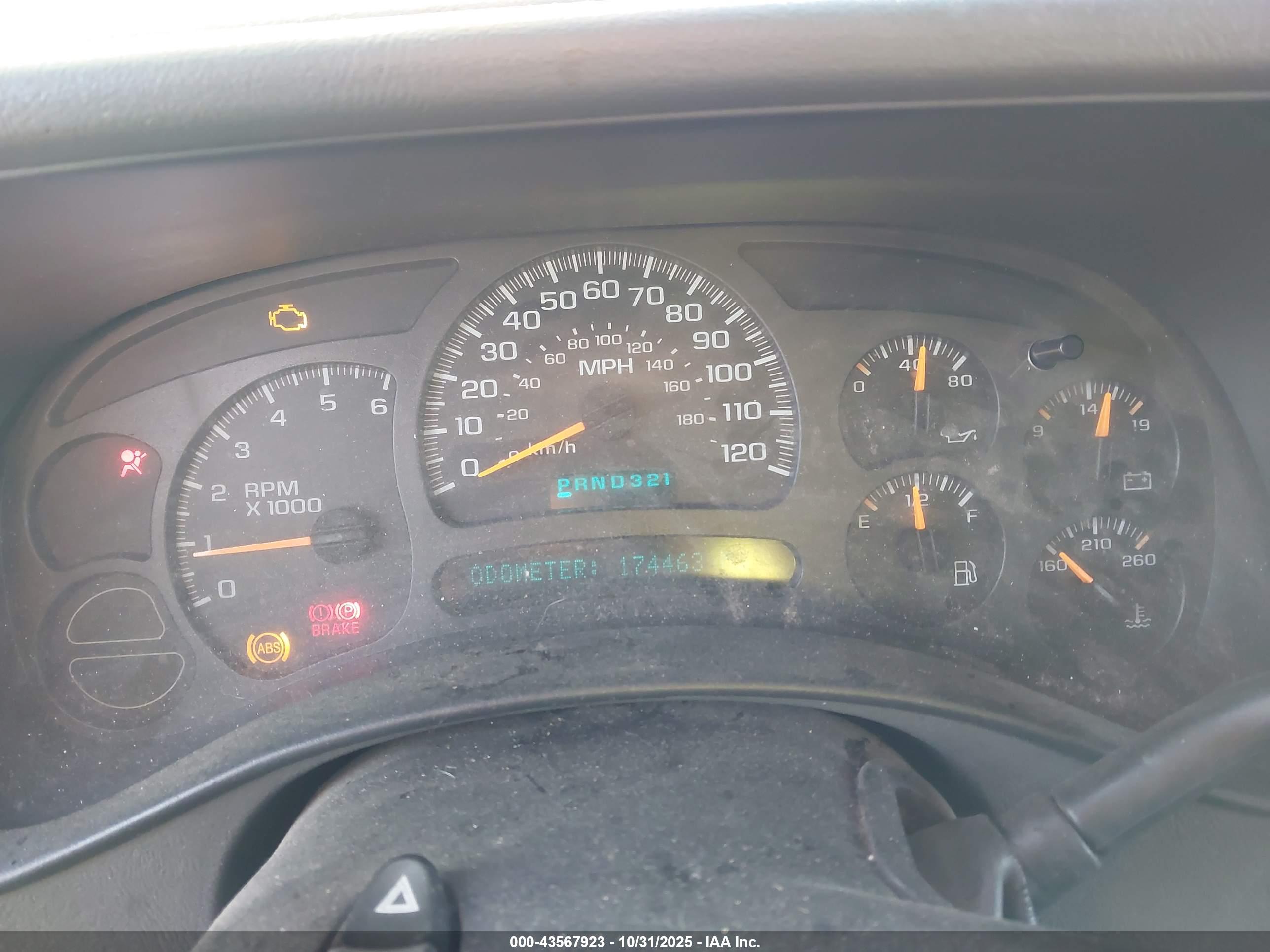 CHEVROLET SILVERADO image 7