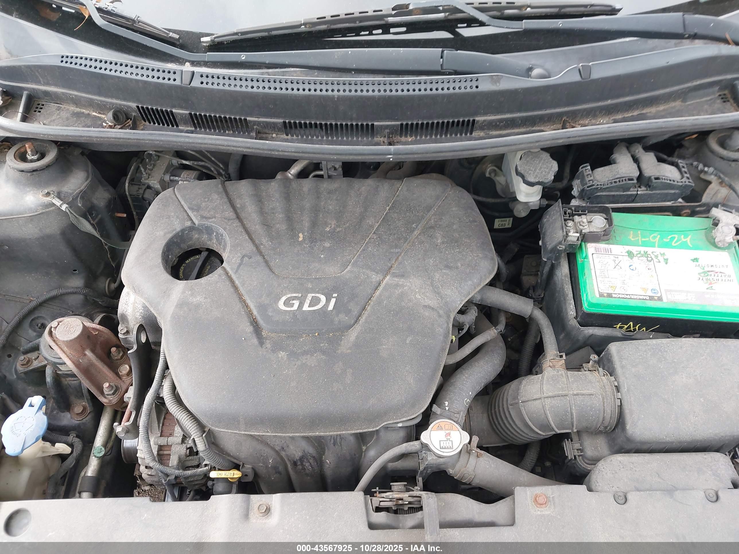 HYUNDAI ACCENT image 10