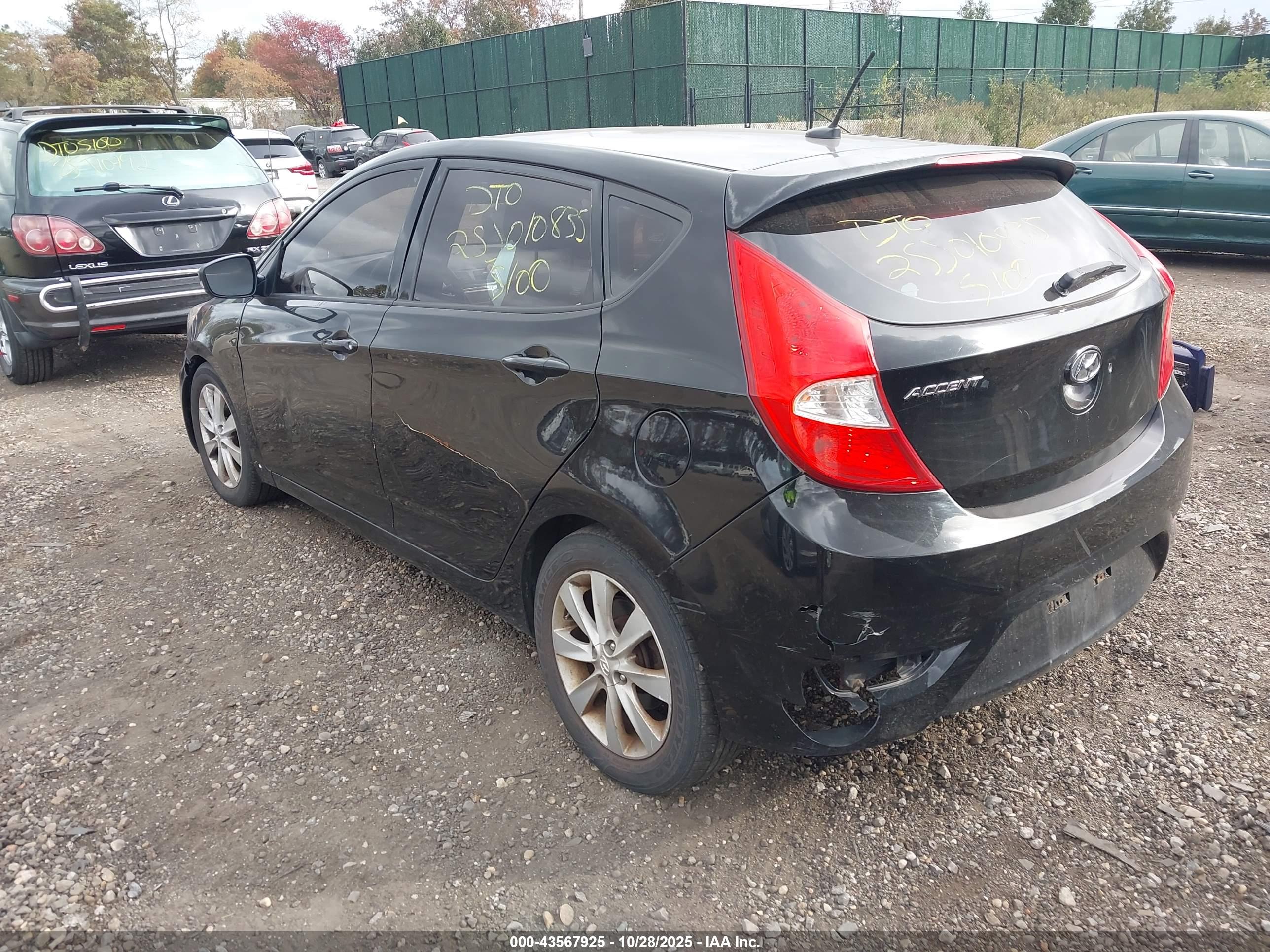 HYUNDAI ACCENT image 3