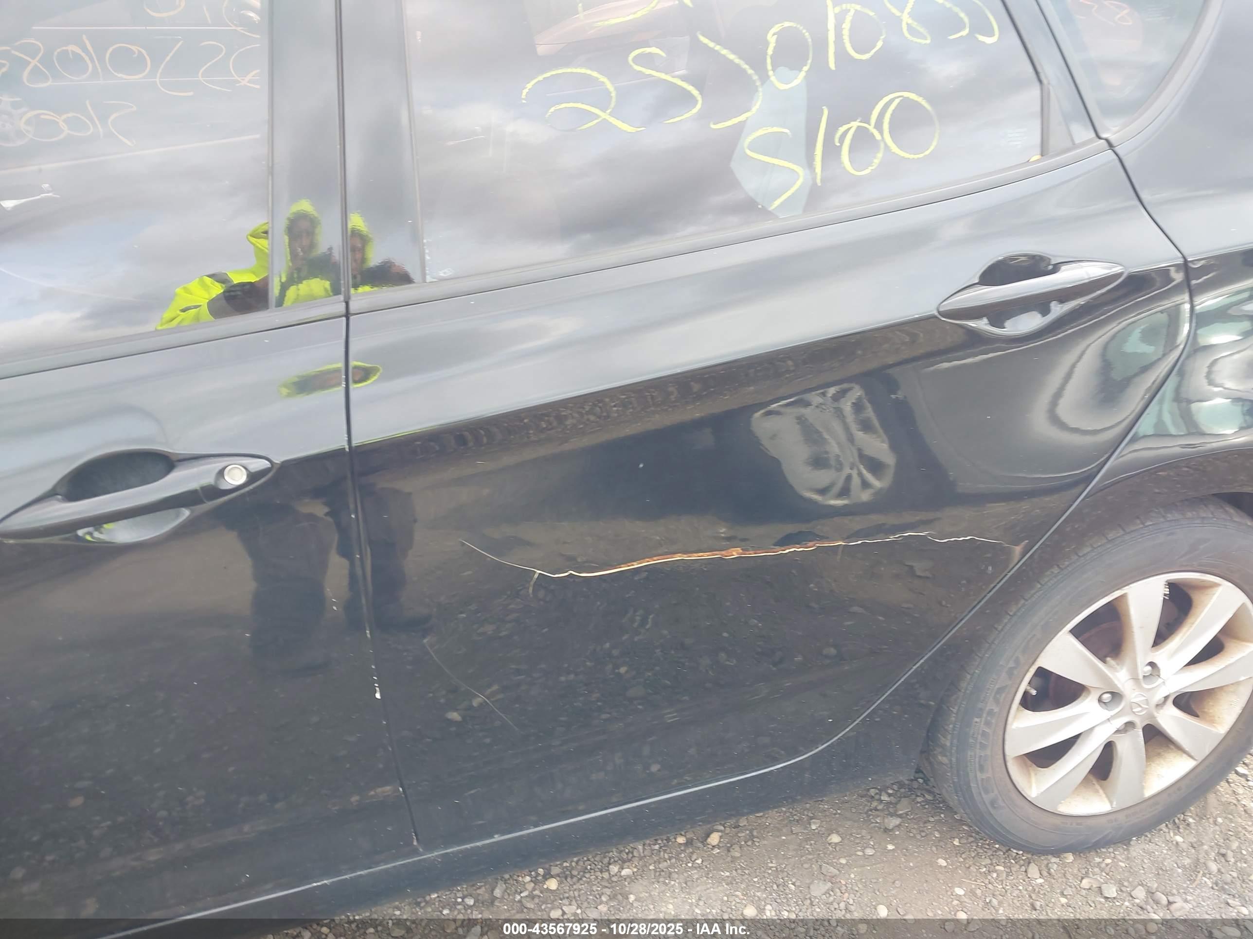 HYUNDAI ACCENT image 6