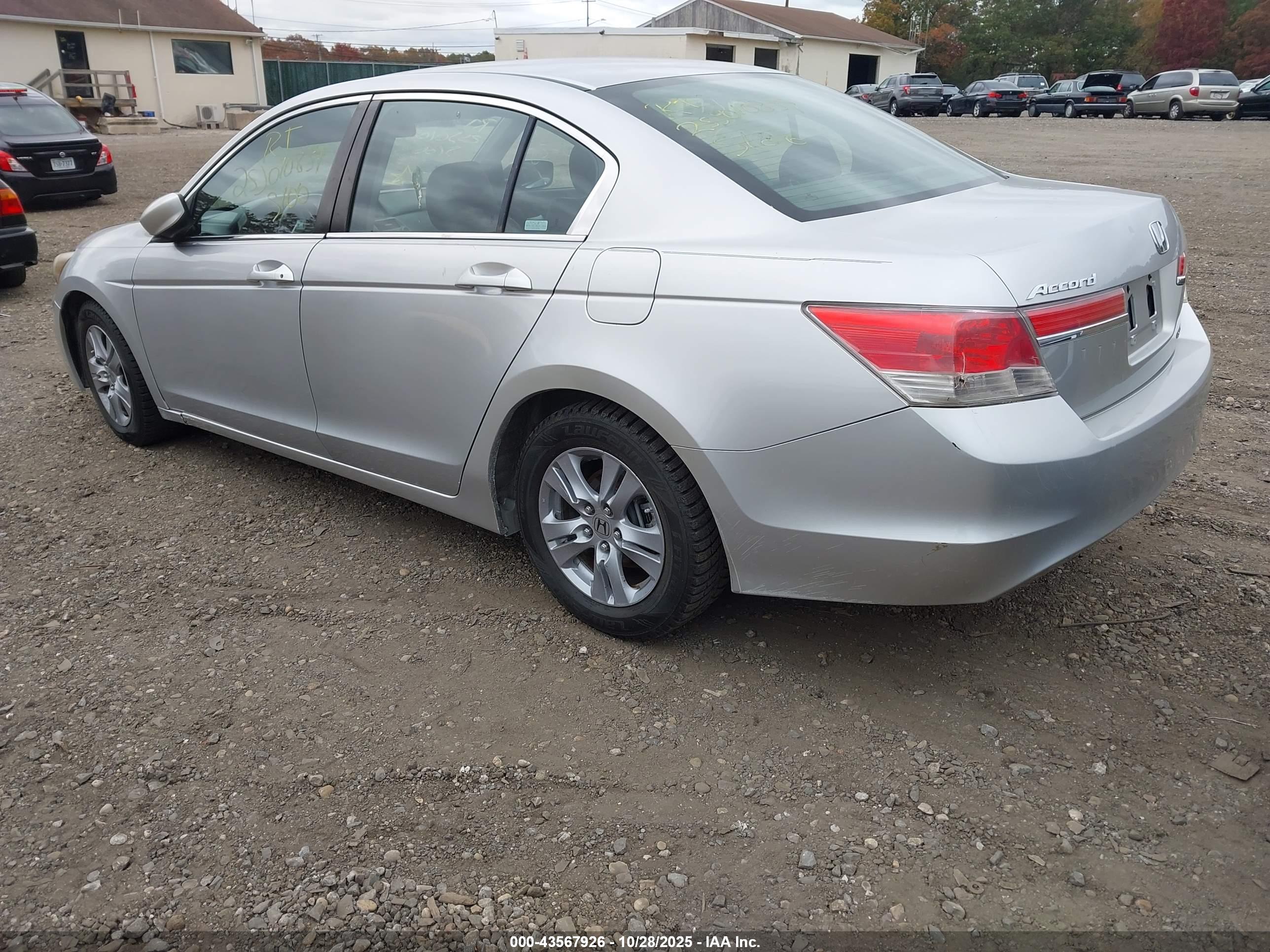 HONDA ACCORD image 3