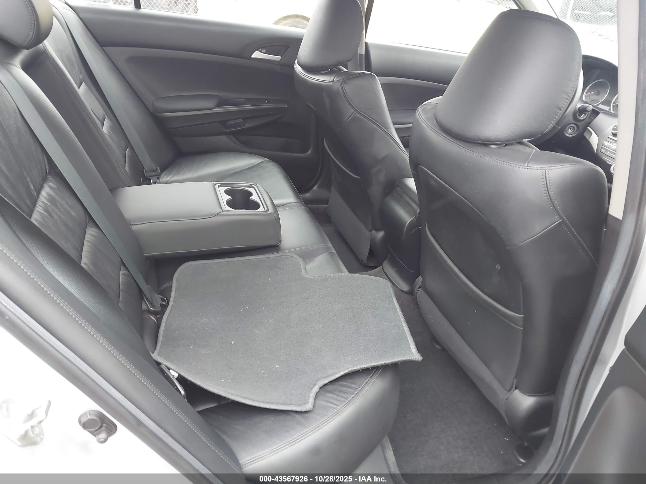 HONDA ACCORD image 8