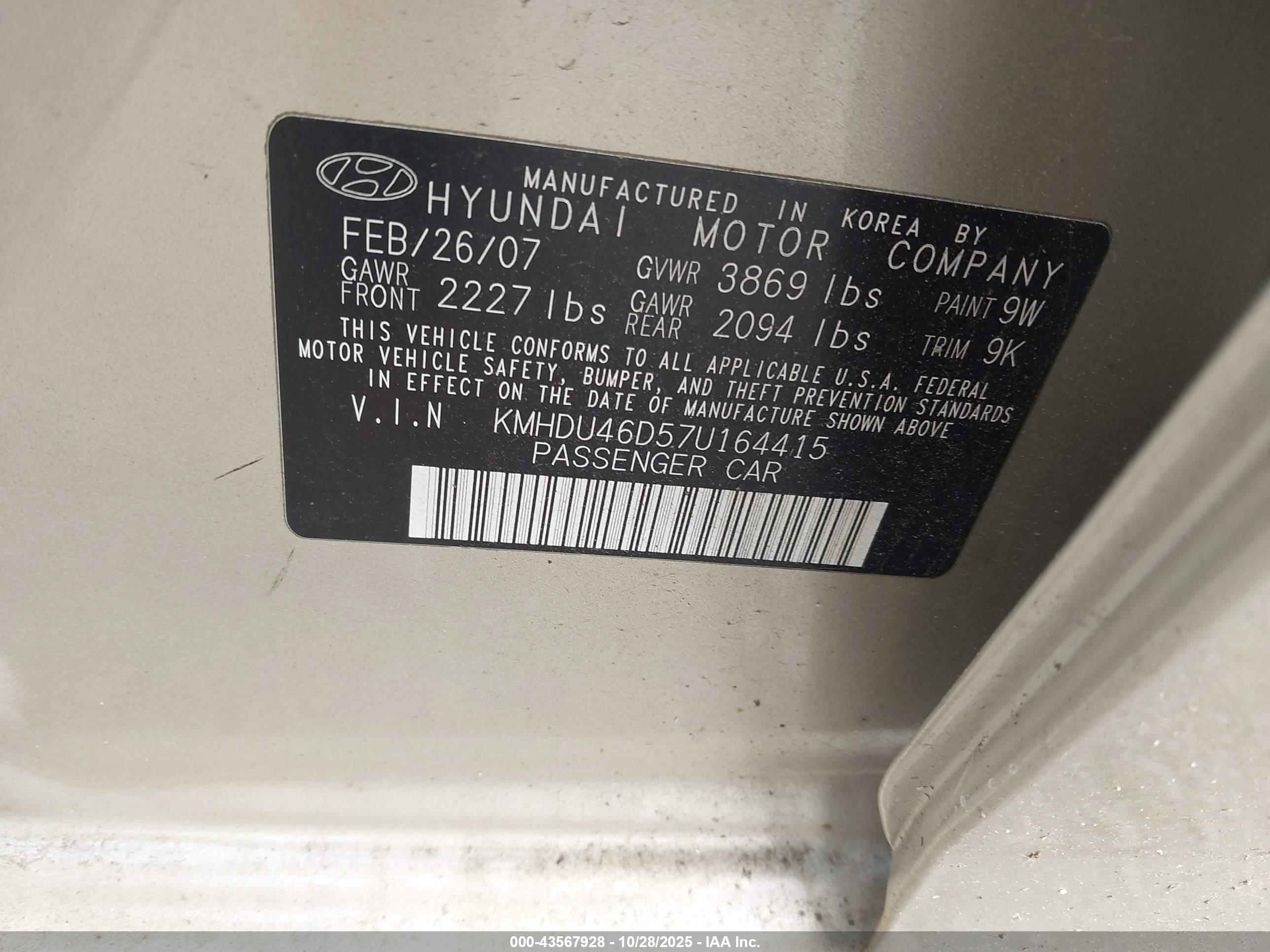 HYUNDAI ELANTRA image 9