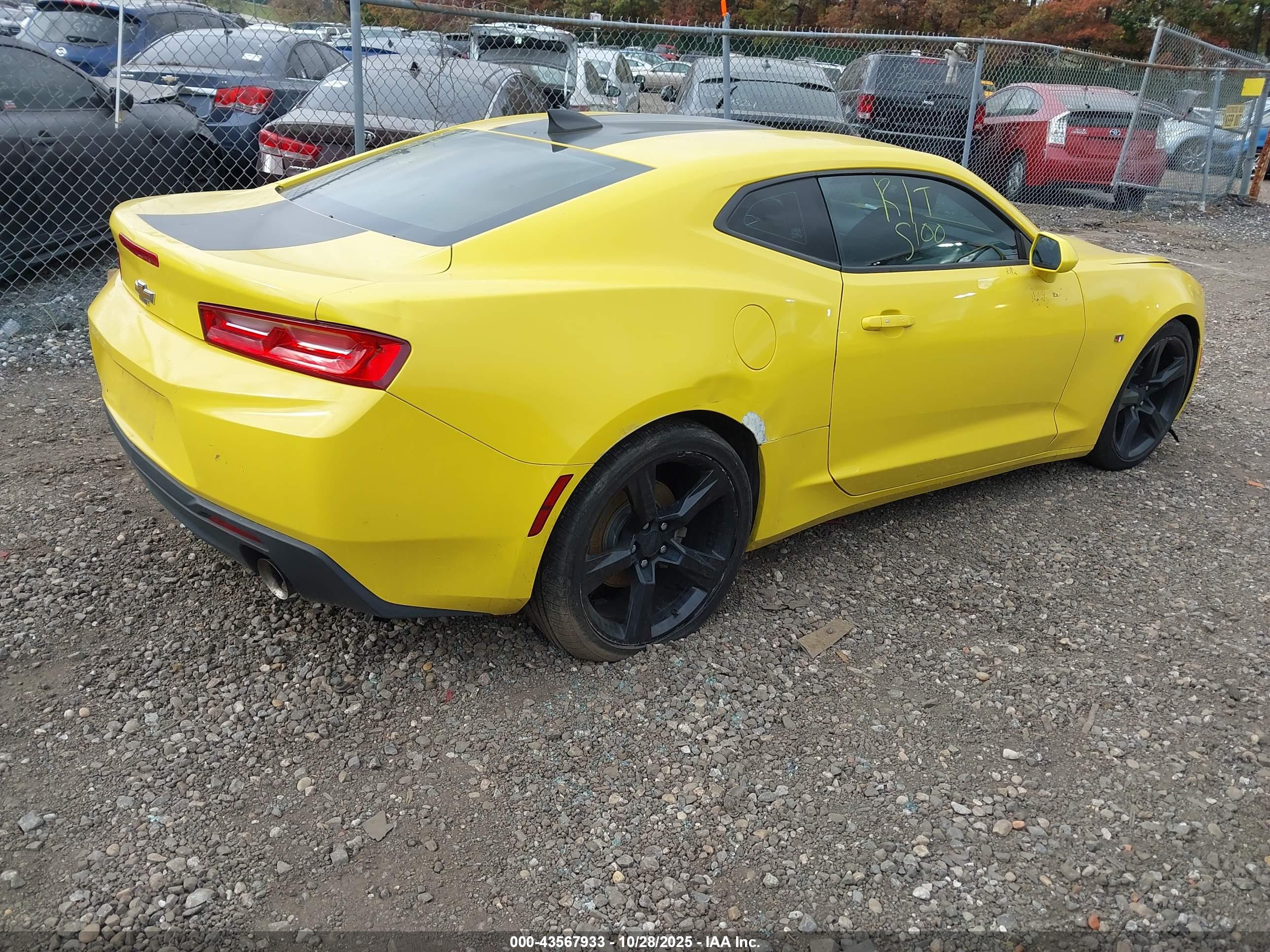 CHEVROLET CAMARO image 4