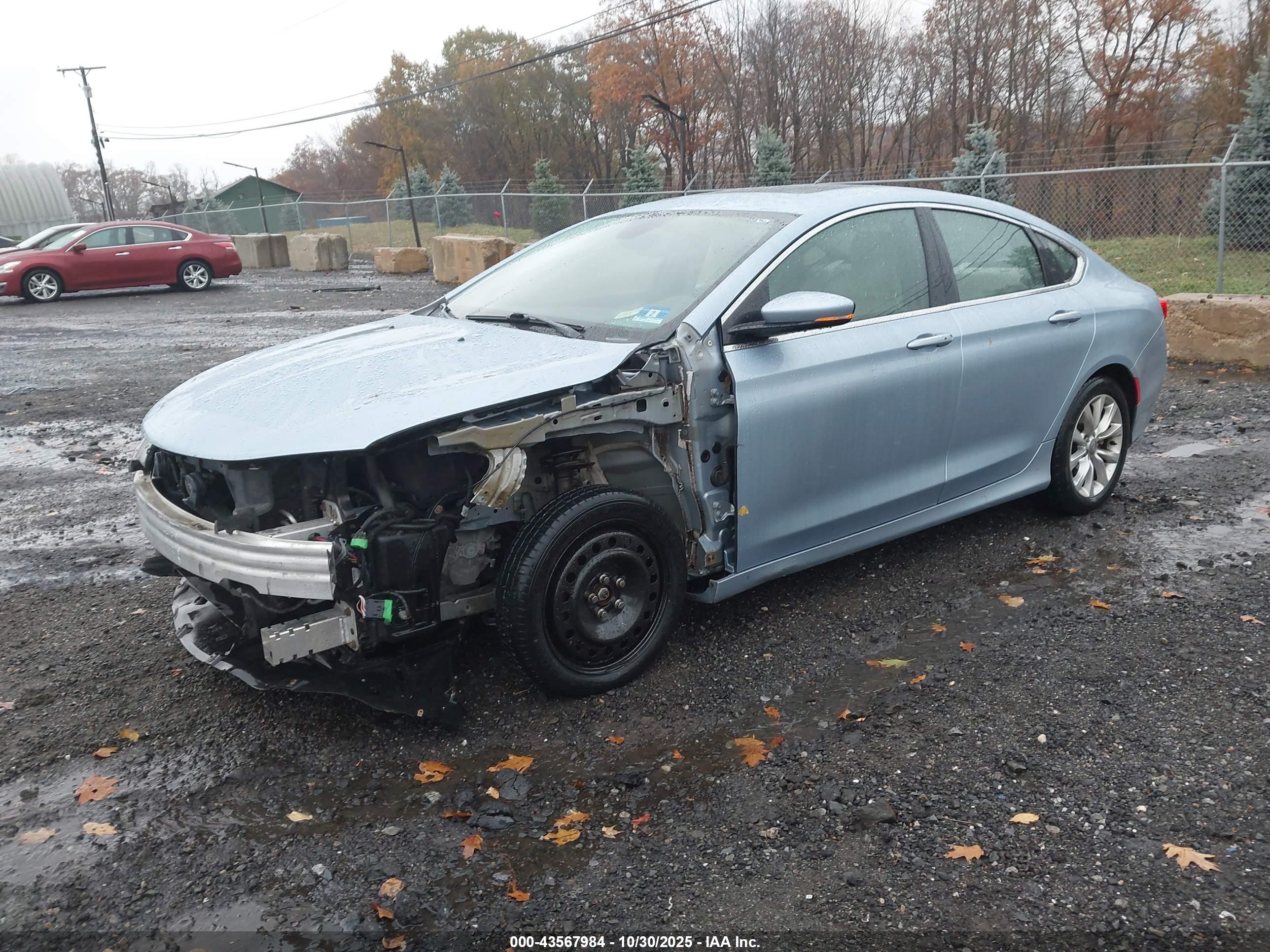CHRYSLER 200 image 2