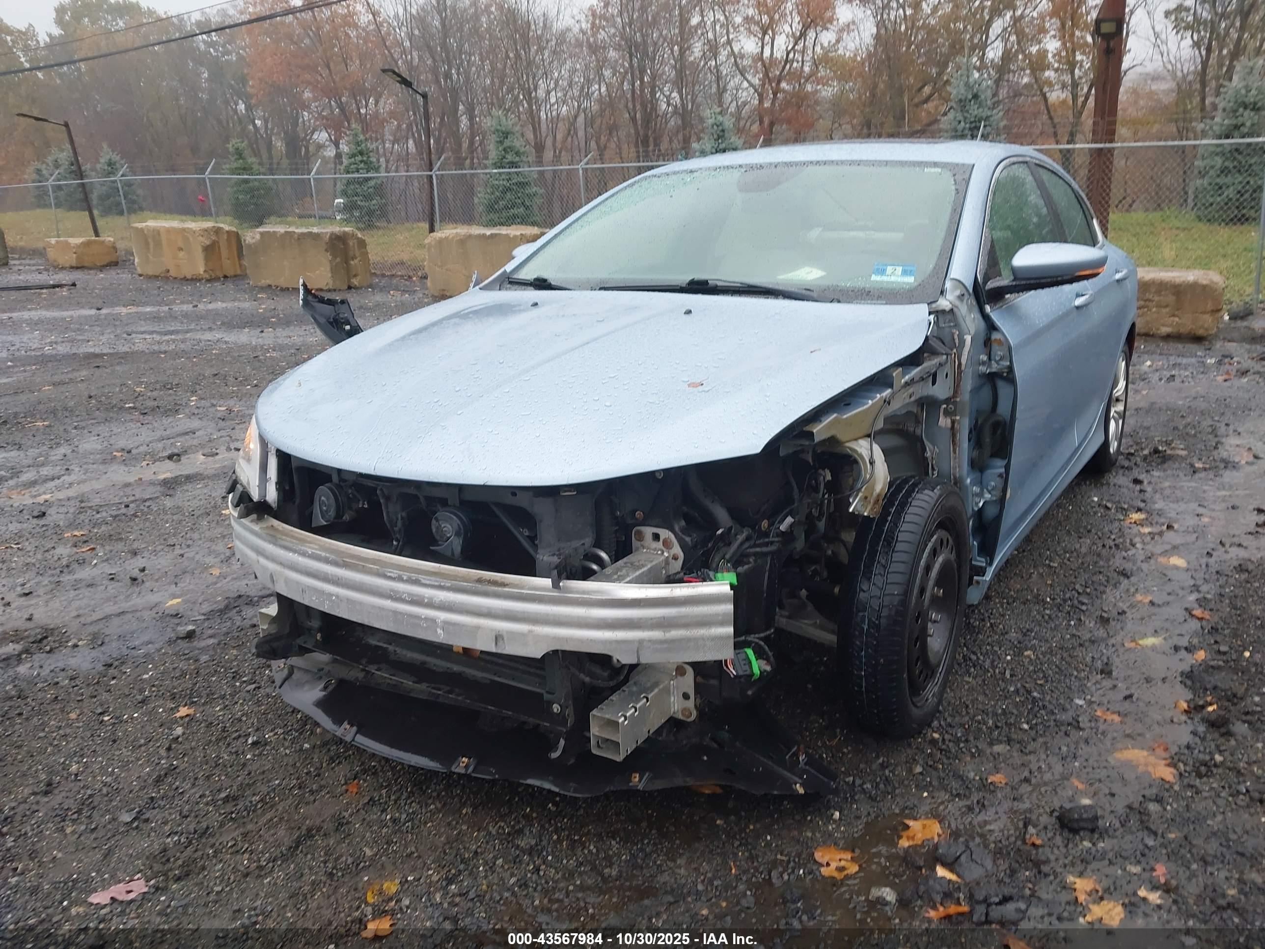 CHRYSLER 200 image 6
