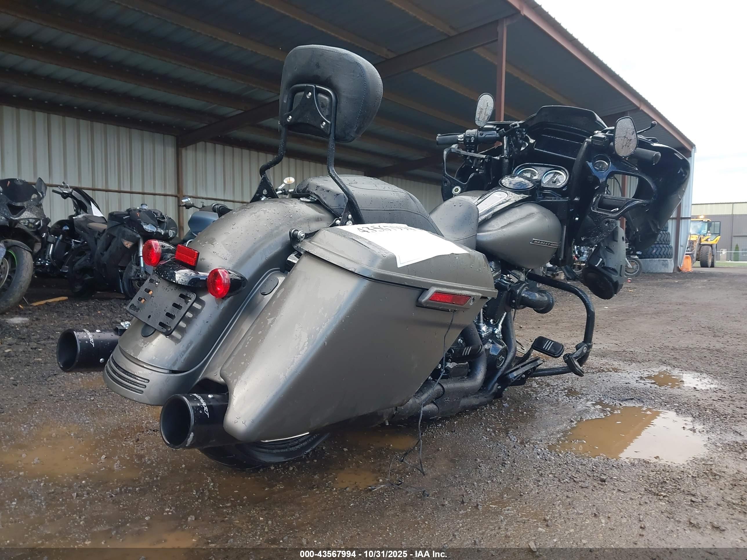 HARLEY-DAVIDSON FLTRXS image 4