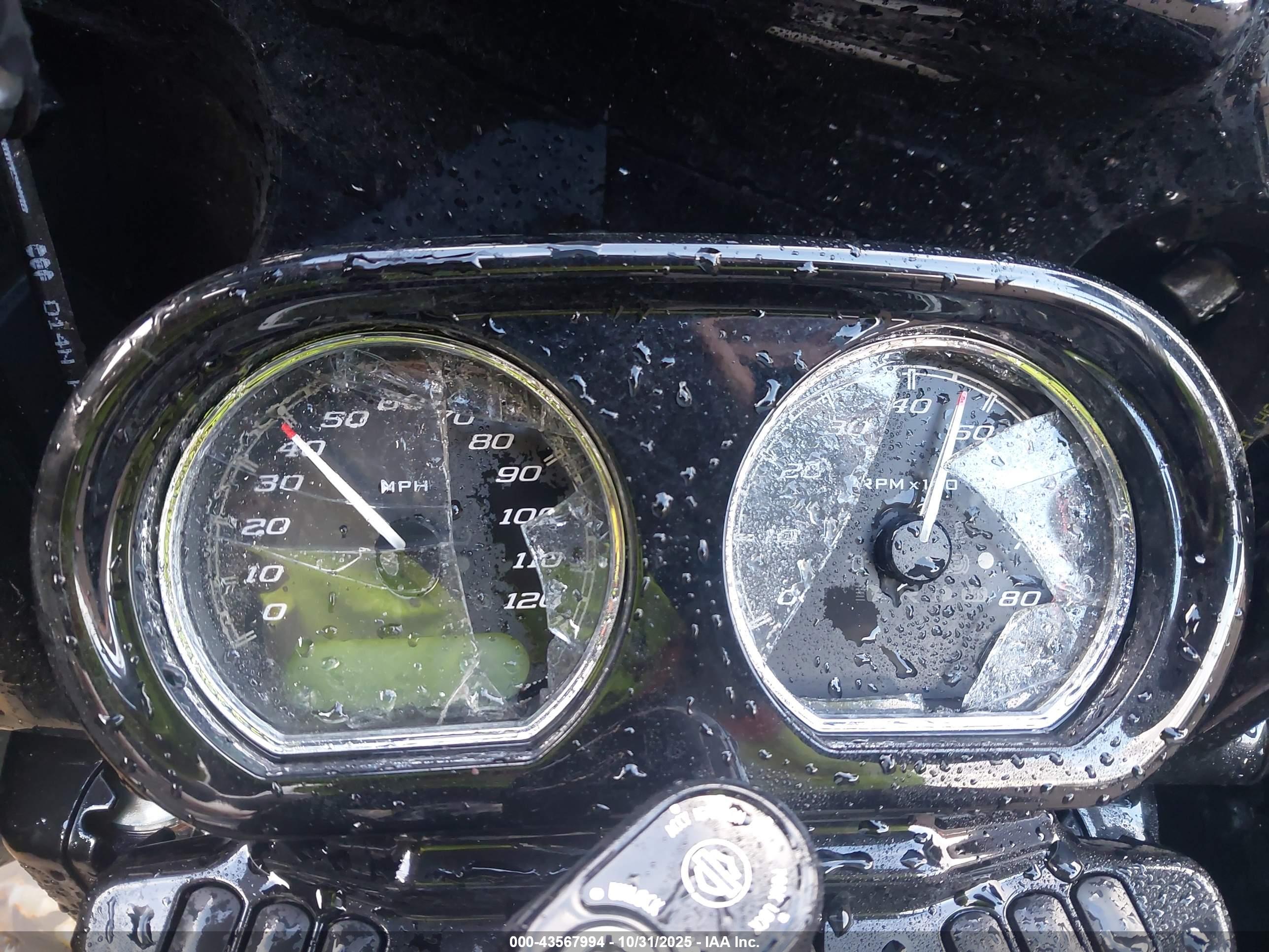 HARLEY-DAVIDSON FLTRXS image 7