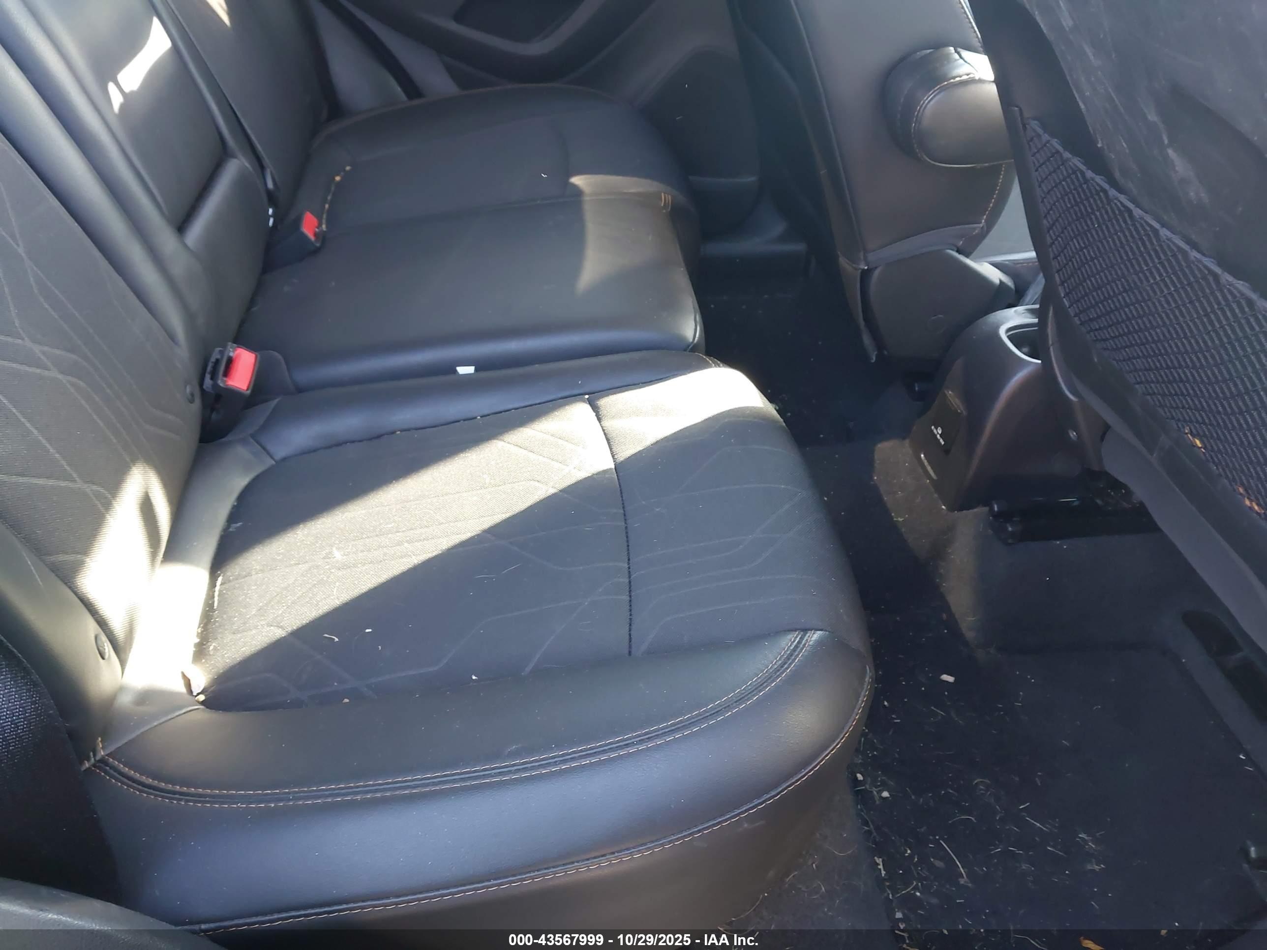 CHEVROLET TRAX image 8