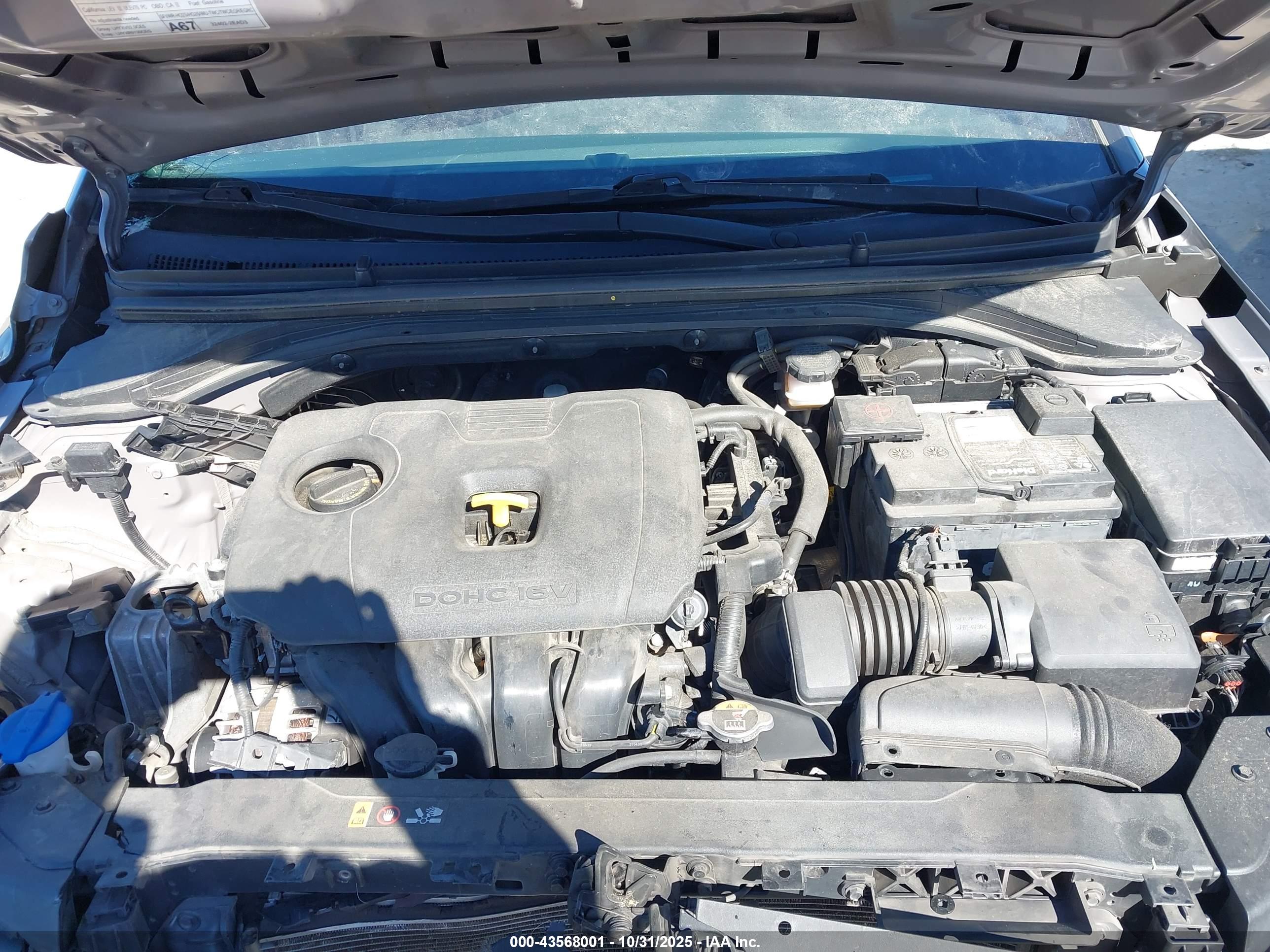 HYUNDAI ELANTRA image 10
