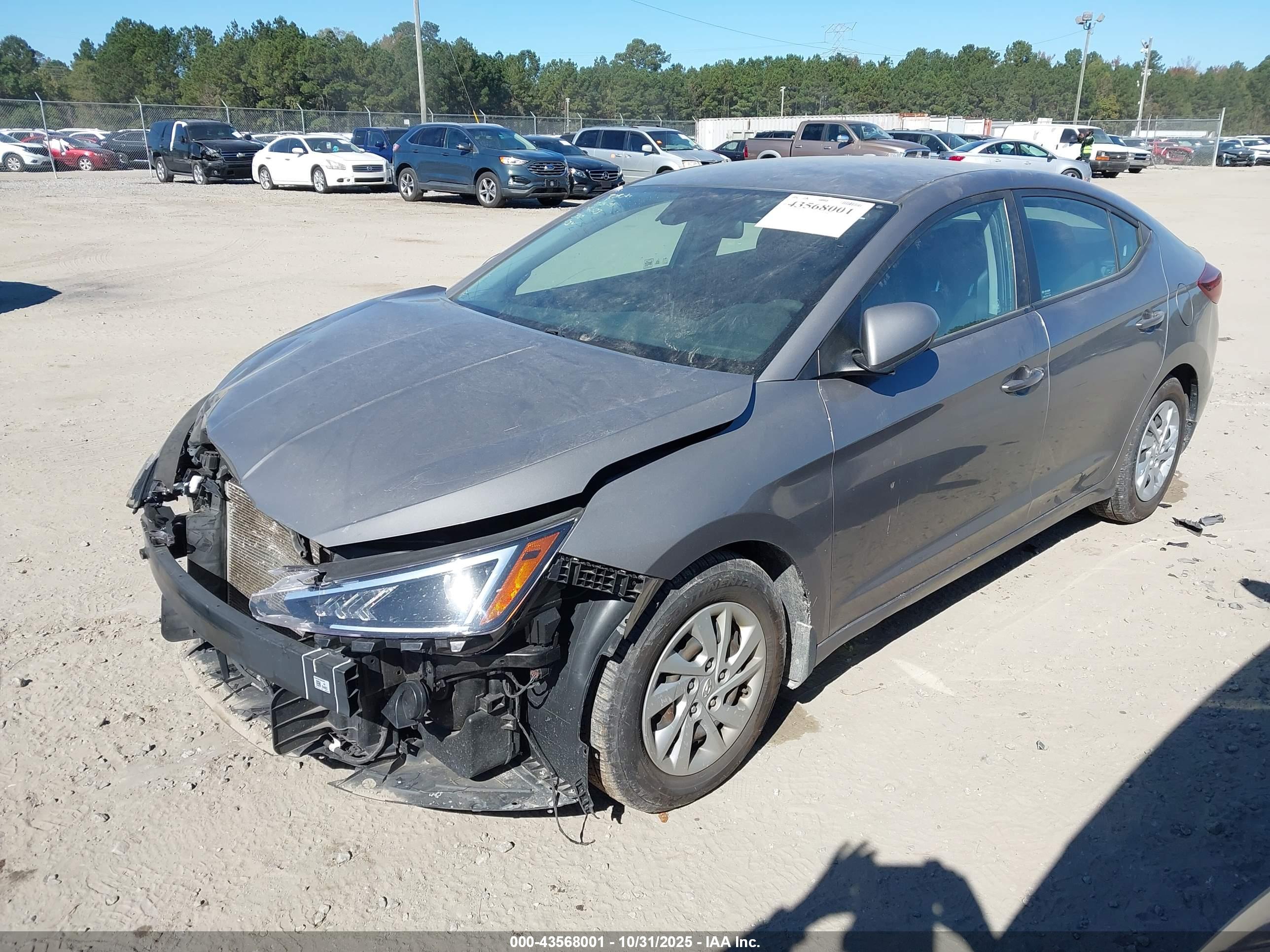 HYUNDAI ELANTRA image 2