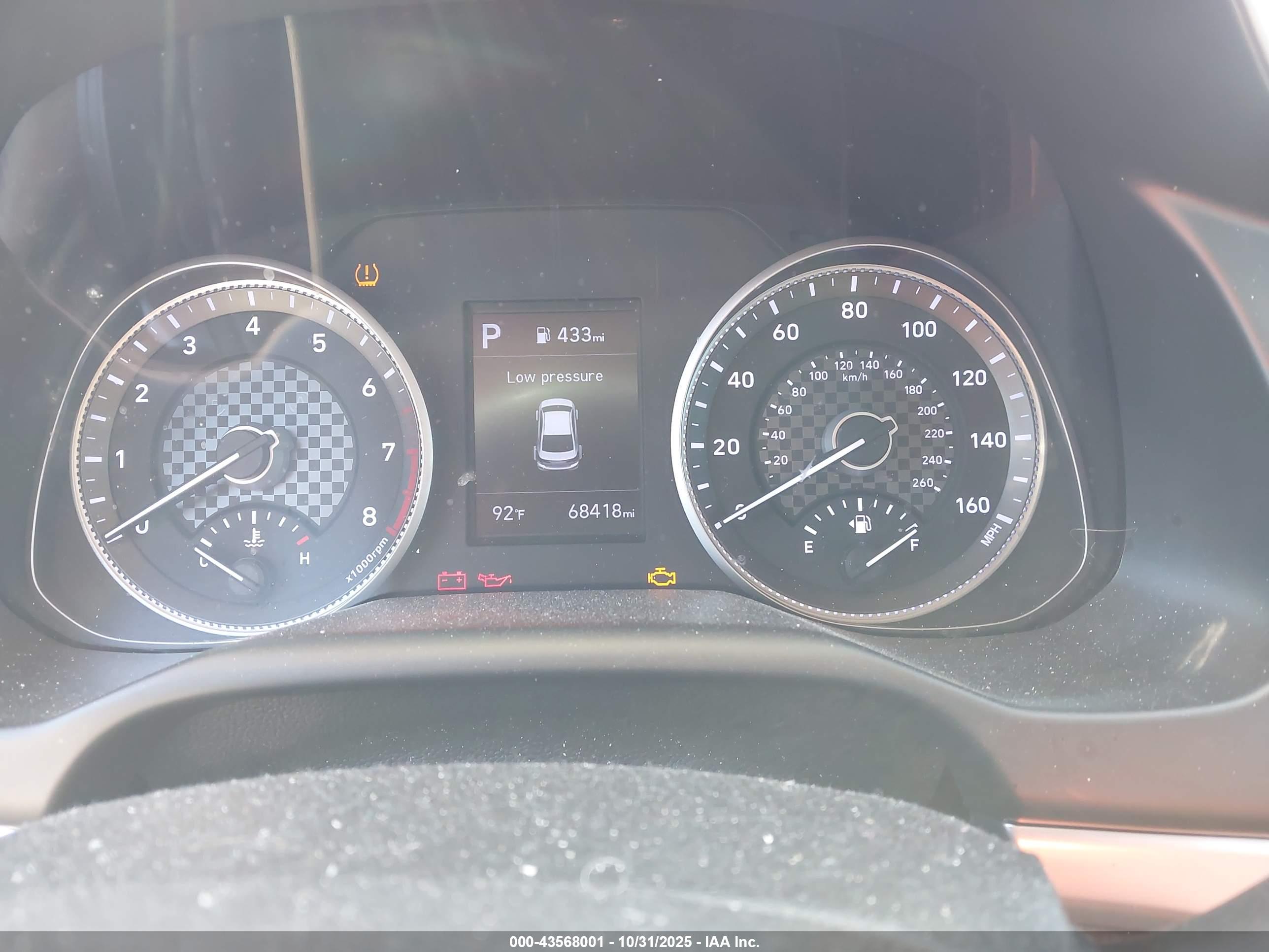 HYUNDAI ELANTRA image 7
